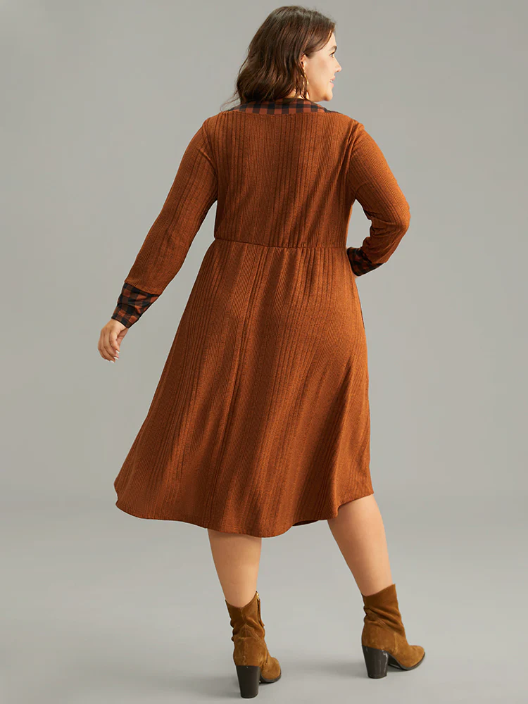 Rib Knit Patchwork Plaid Pocket Button Detail Dress - Image 2