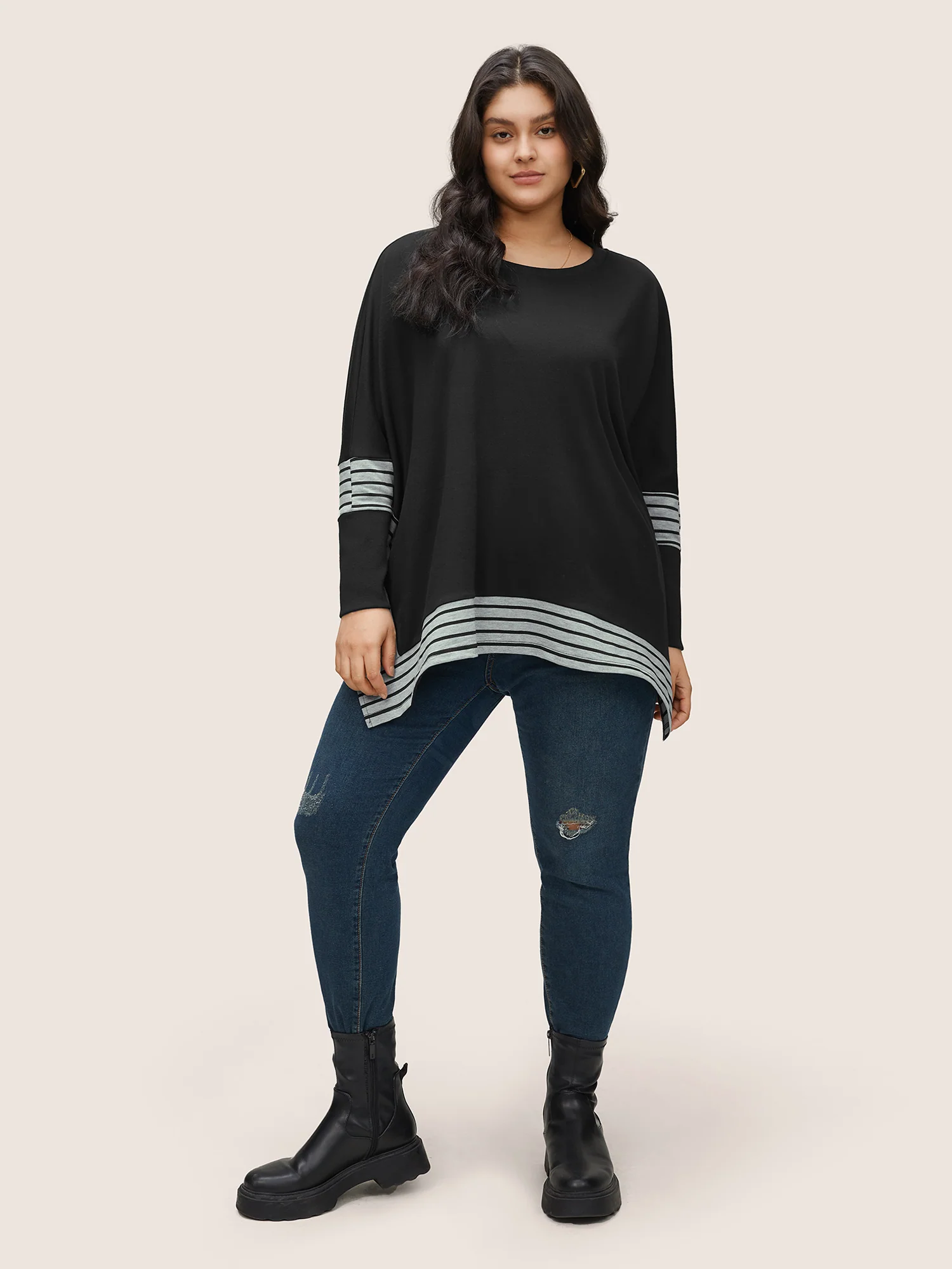 Rib Knit Striped Curved Hem Sweatshirt - Image 3