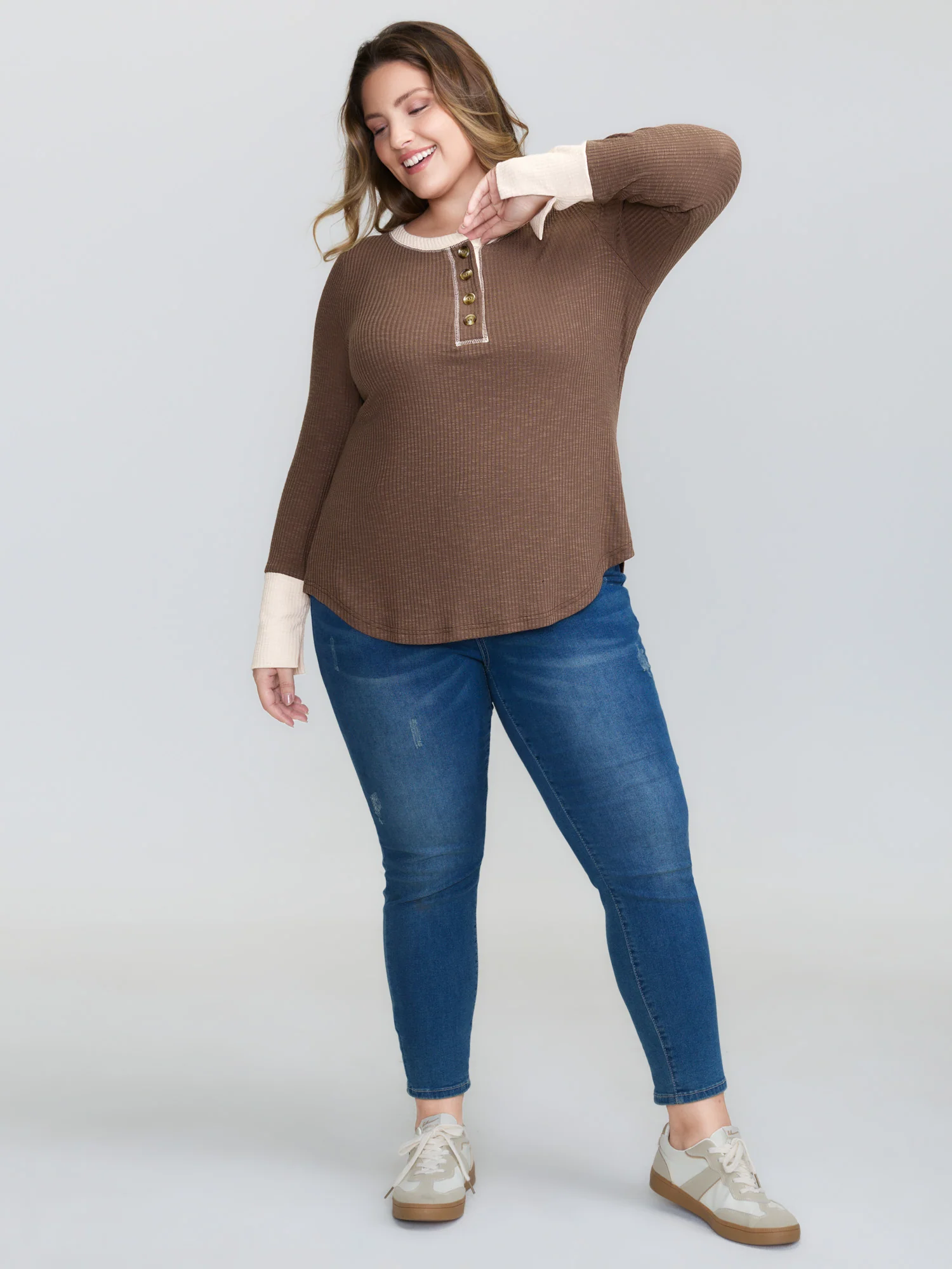 Ribbed Button Color Contrast T-Shirt - Image 3