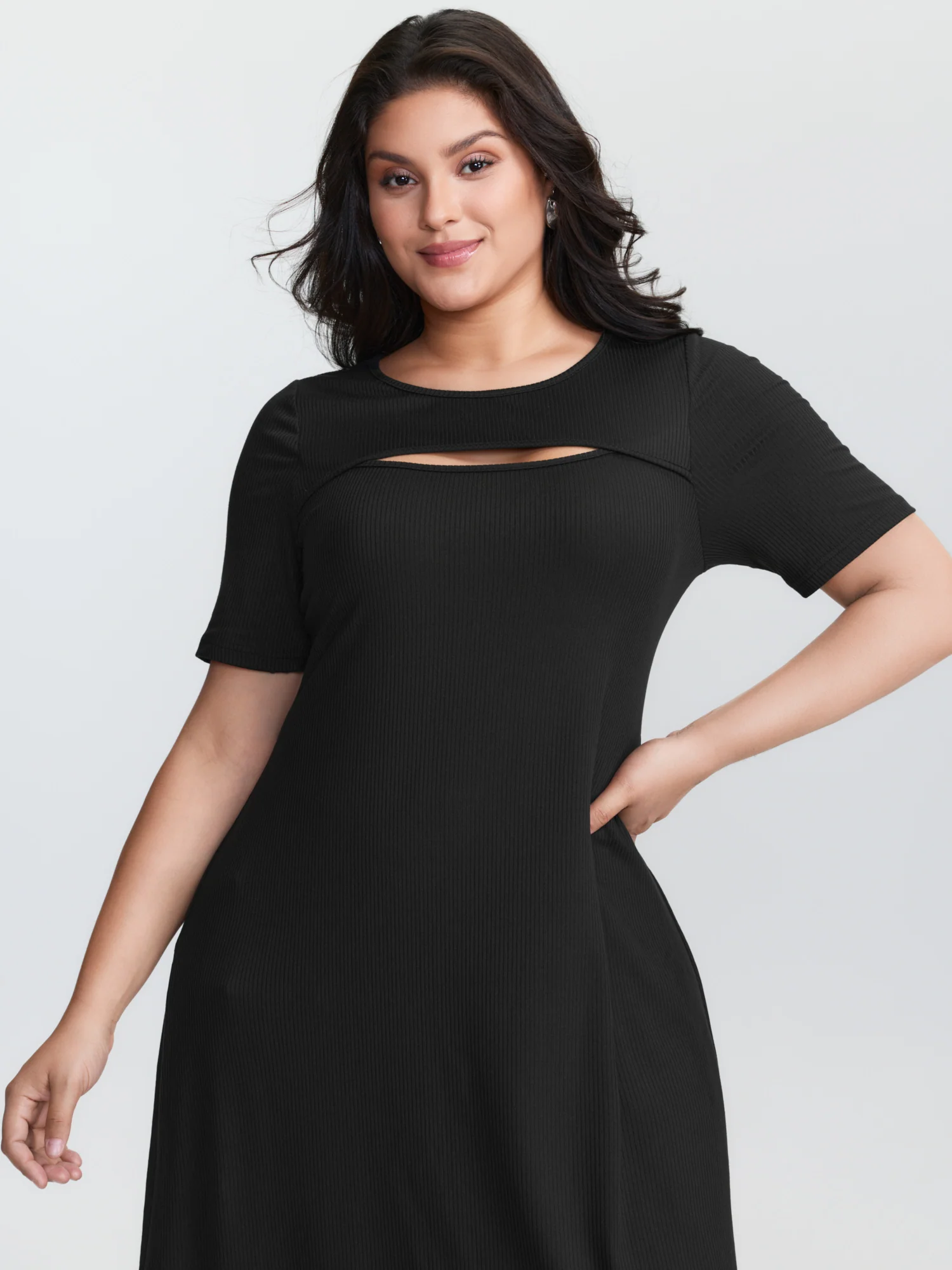 Ribbed Cut-Out Neckline Midi Dress - Image 3