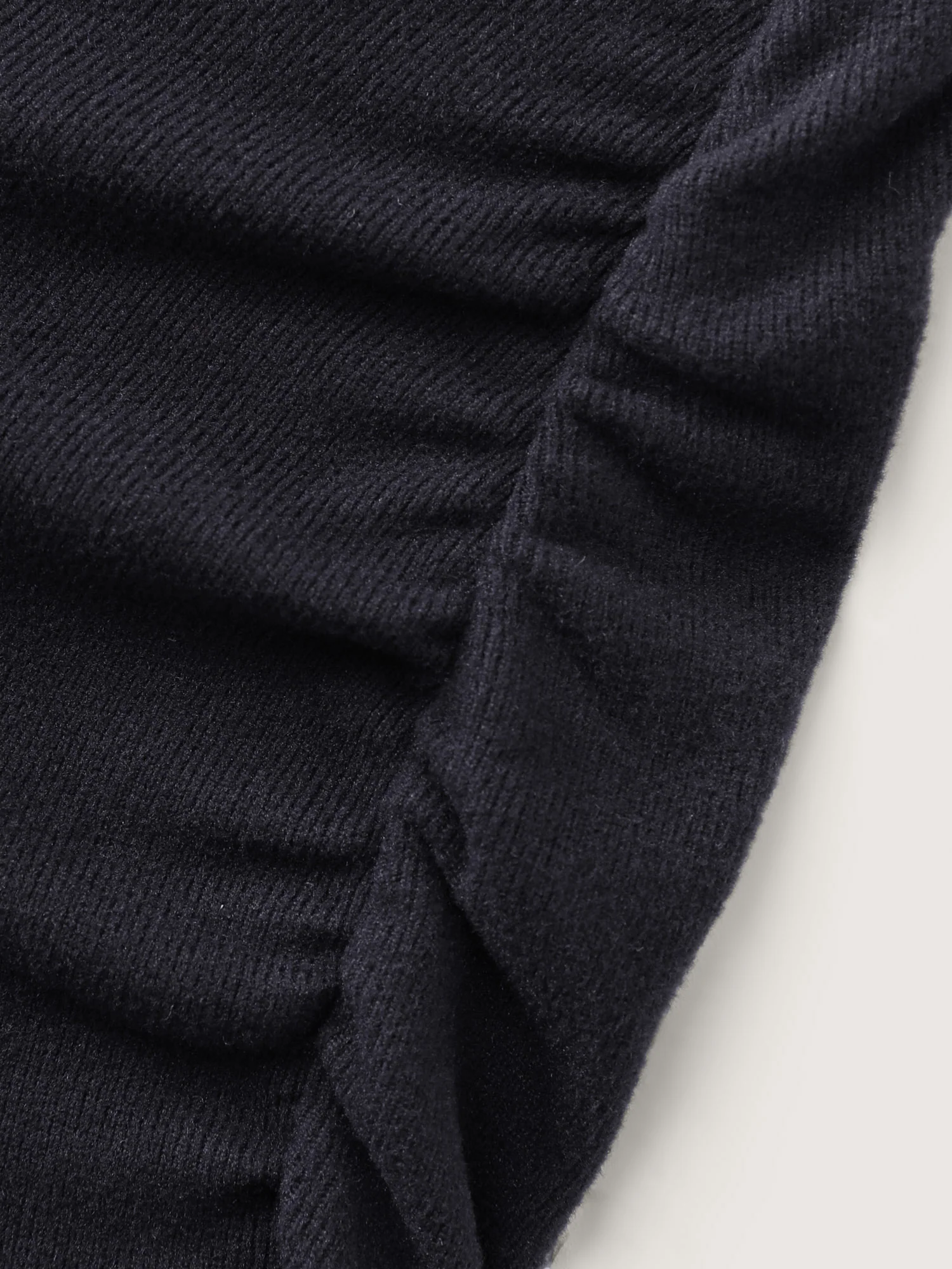 Ribbed Round Neck Cozy T-Shirt - Image 6