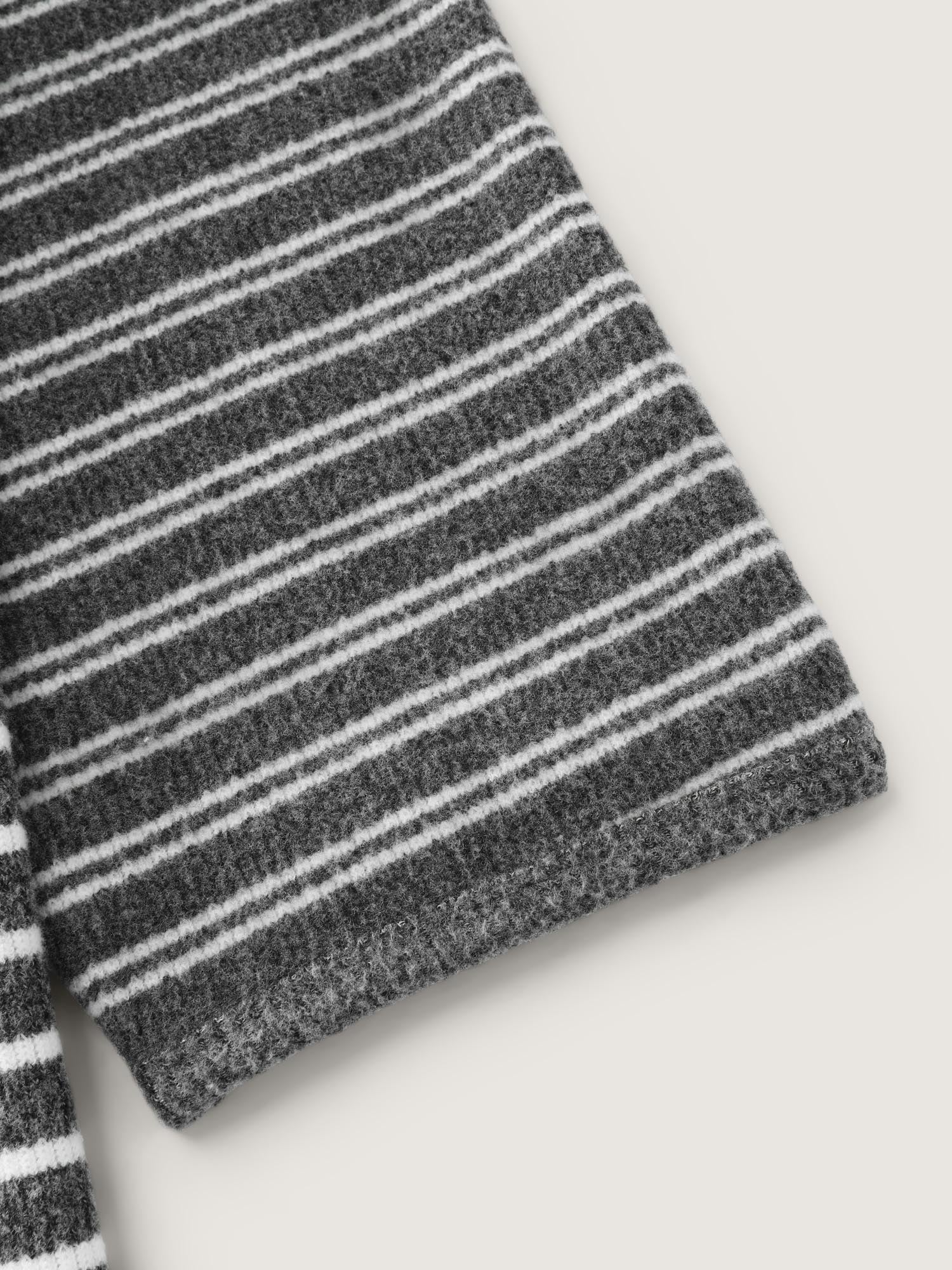 Ribbed Stripe Textured Neck-Tie T-Shirt - Image 6