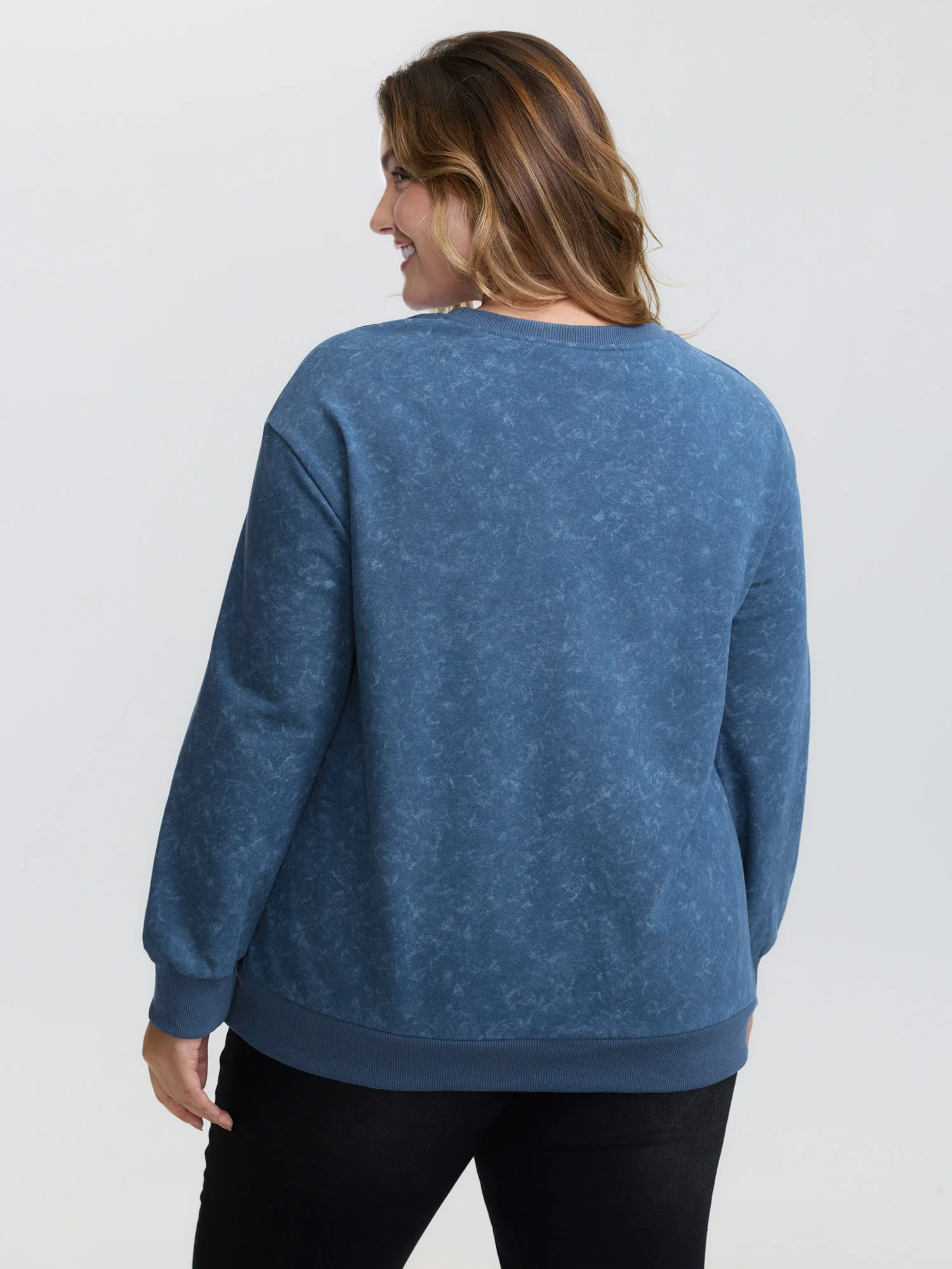 Rivets Detail Vintage Sweatshirt - Image 4