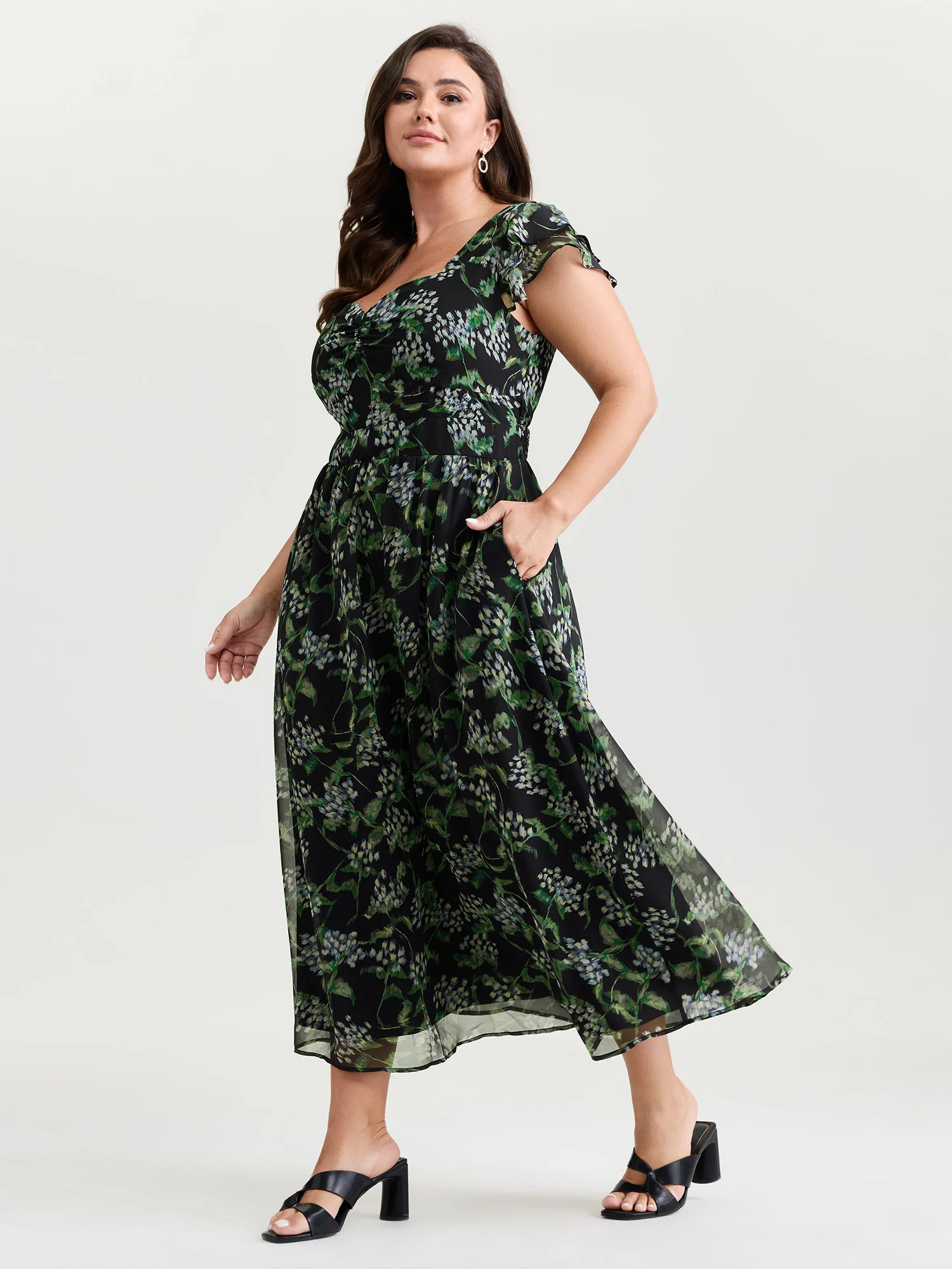 Romantic Floral Print Backless Tie Maxi Dress - Image 3