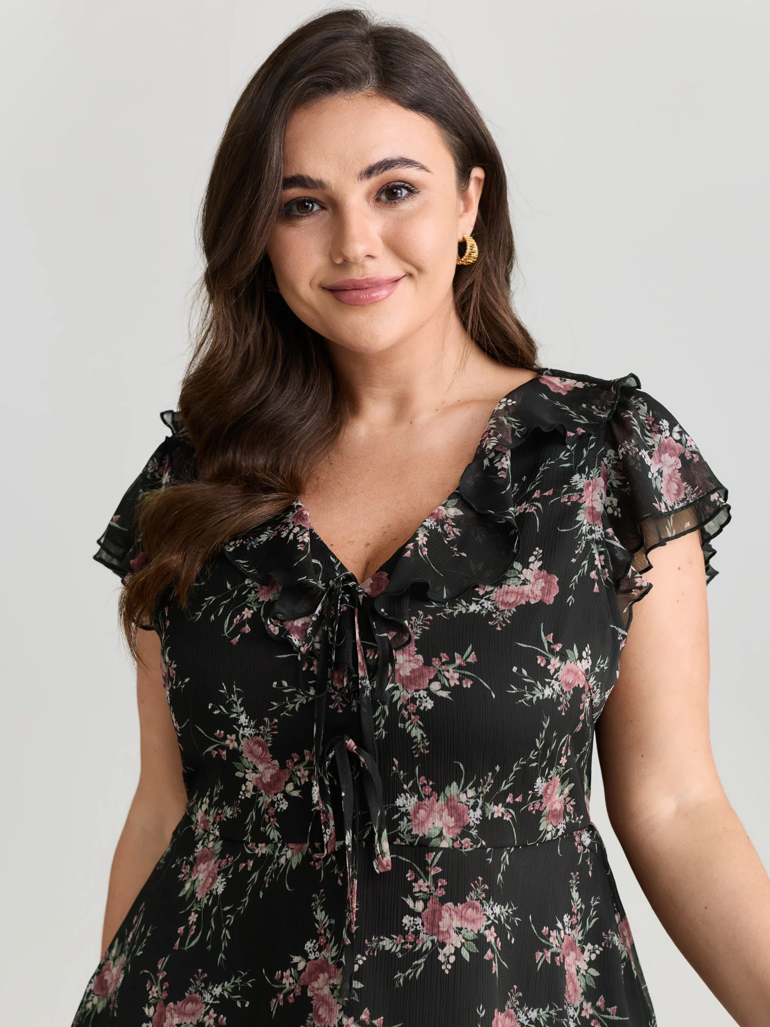 Romantic Floral Print Layered Ruffled Sleeve Blouse - Image 9
