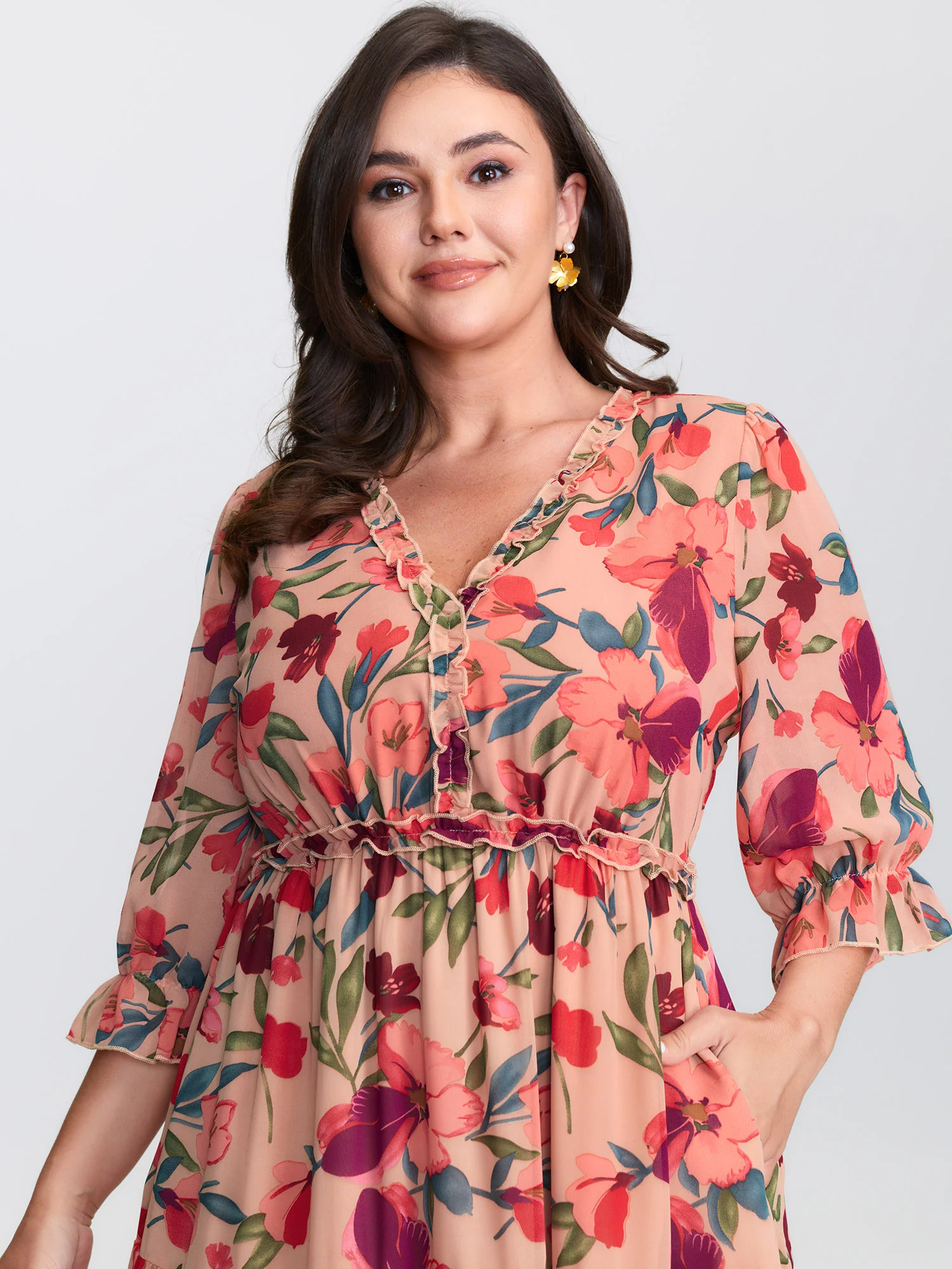 Romantic Floral Print Ruffled Edge Maxi Dress - Image 2