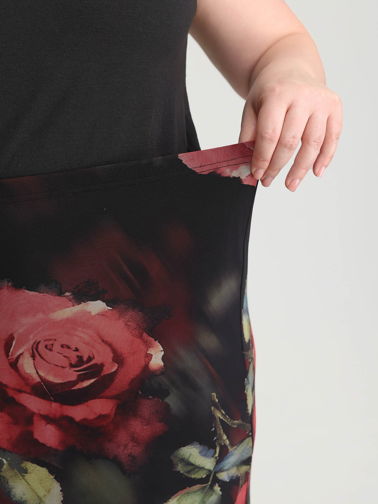 Romantic Rose Print Elastic Mesh Maxi Skirt - Image 3