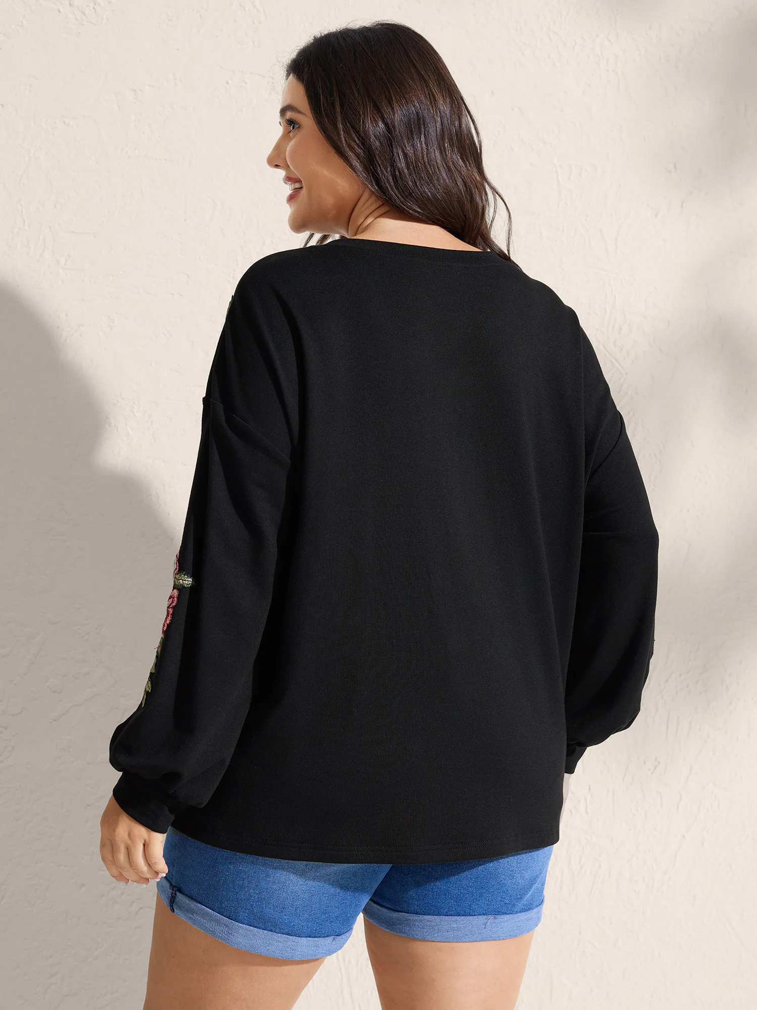 Rosy Embroidered Puffy Sleeve Sweatshirt - Image 5
