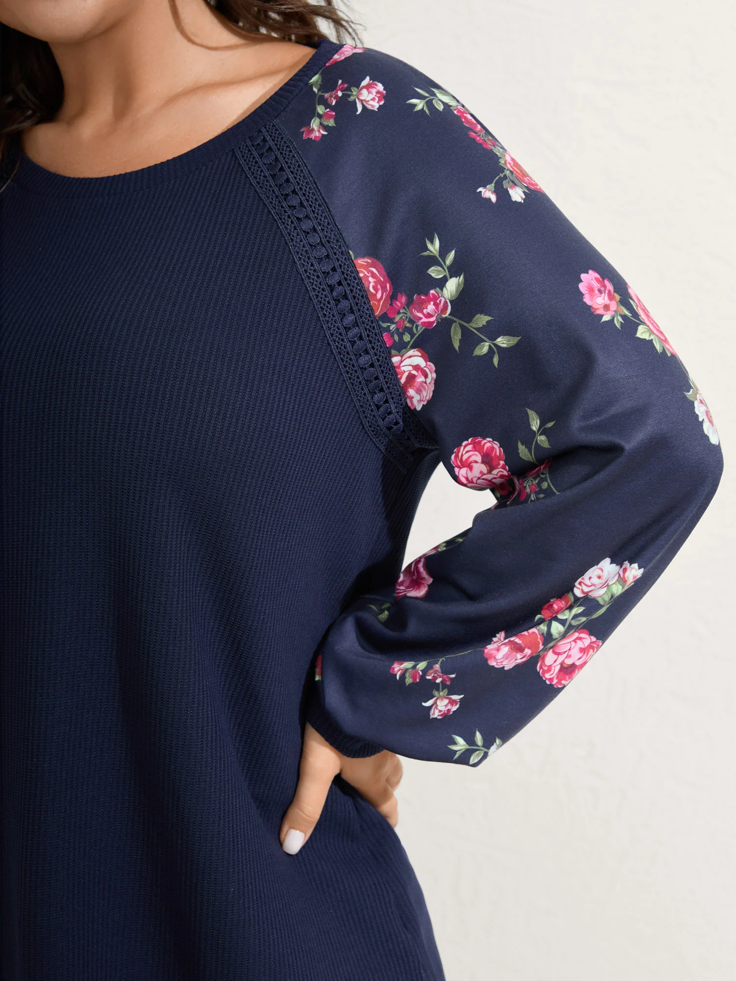 Rosy Sleeve Textured Lace Solid Sweatshirt - Image 2