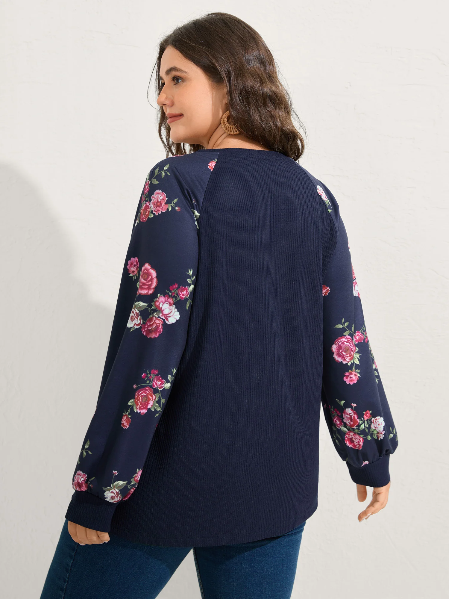 Rosy Sleeve Textured Lace Solid Sweatshirt - Image 4