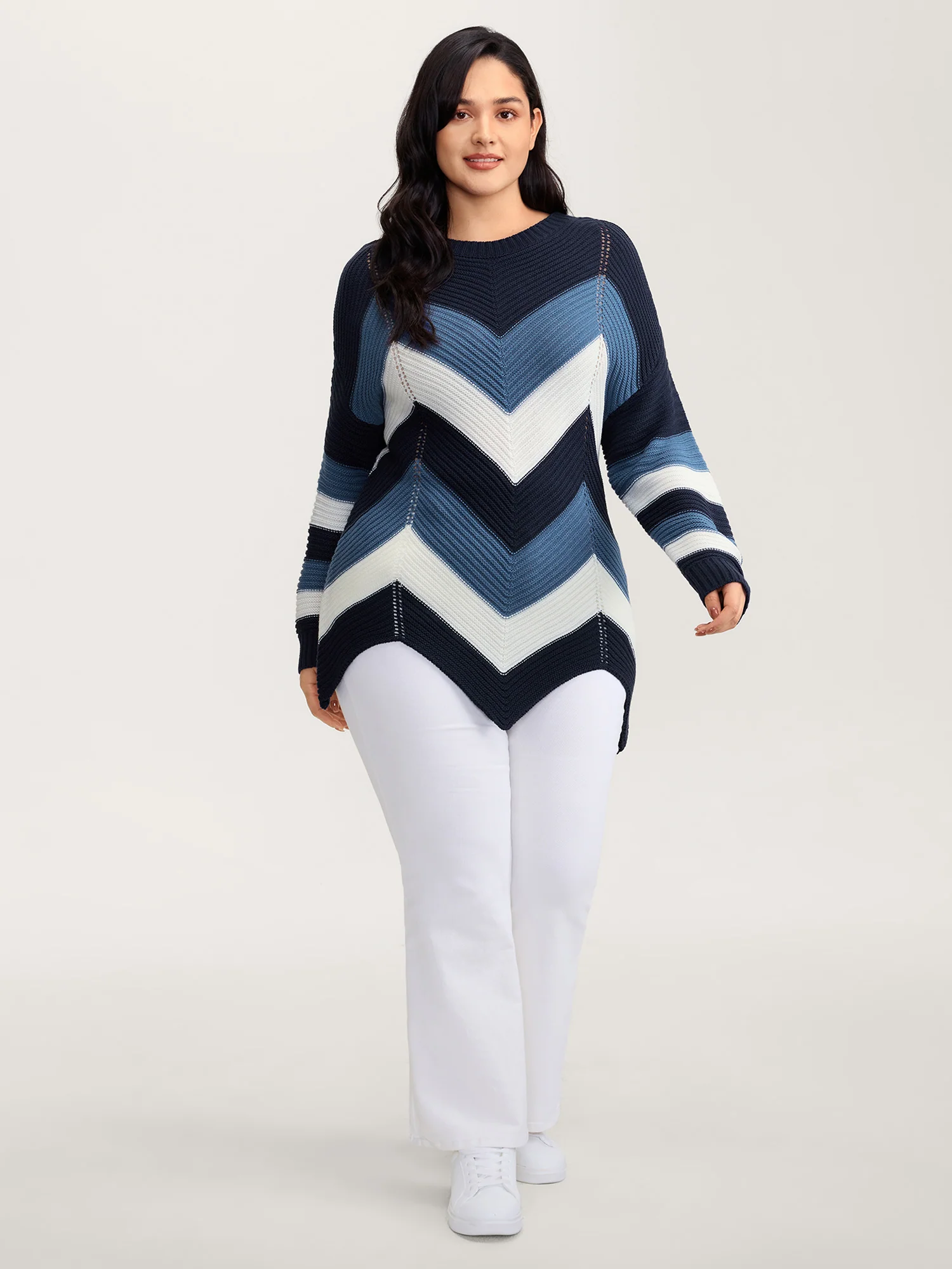 Round Neck Colorblock Asymmetrical Hem Pullover - Image 3