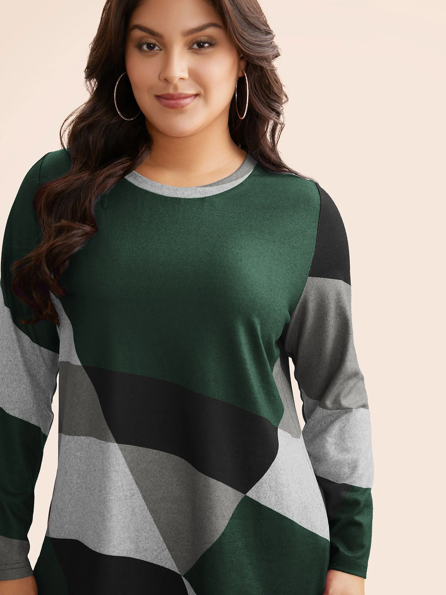 Round Neck Colorblock Contrast T-shirt - Image 18