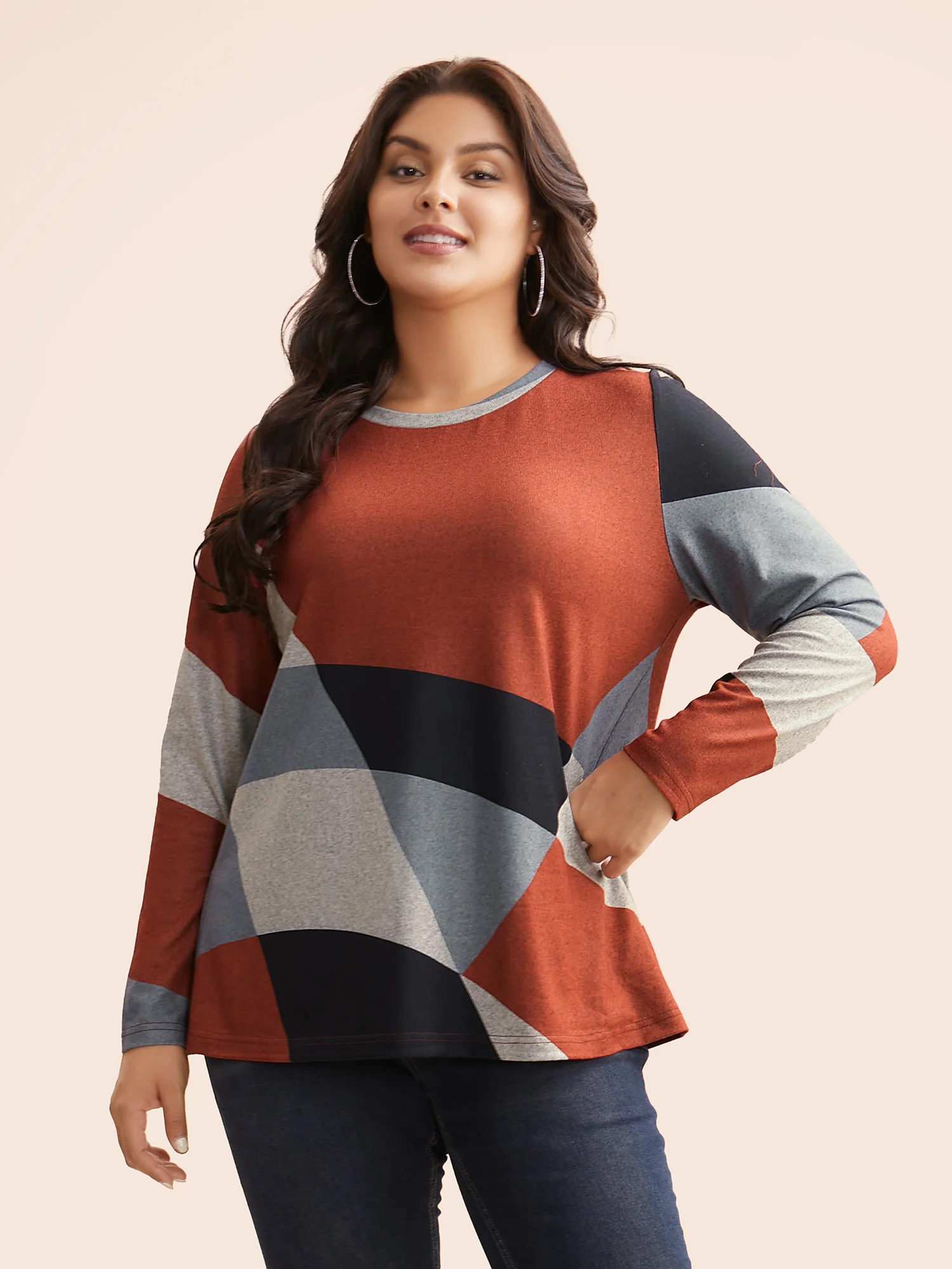 Round Neck Colorblock Contrast T-shirt - Image 23