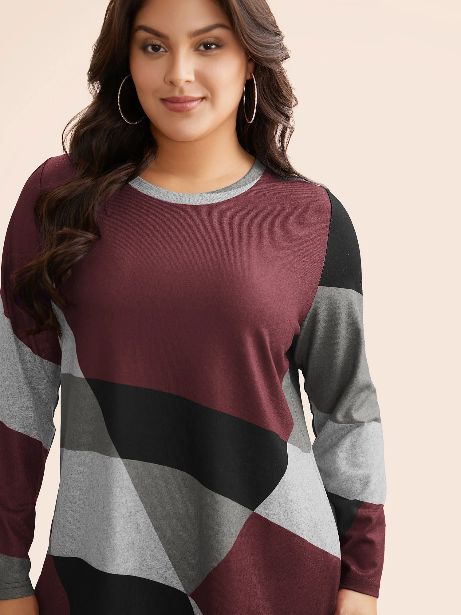 Round Neck Colorblock Contrast T-shirt - Image 9