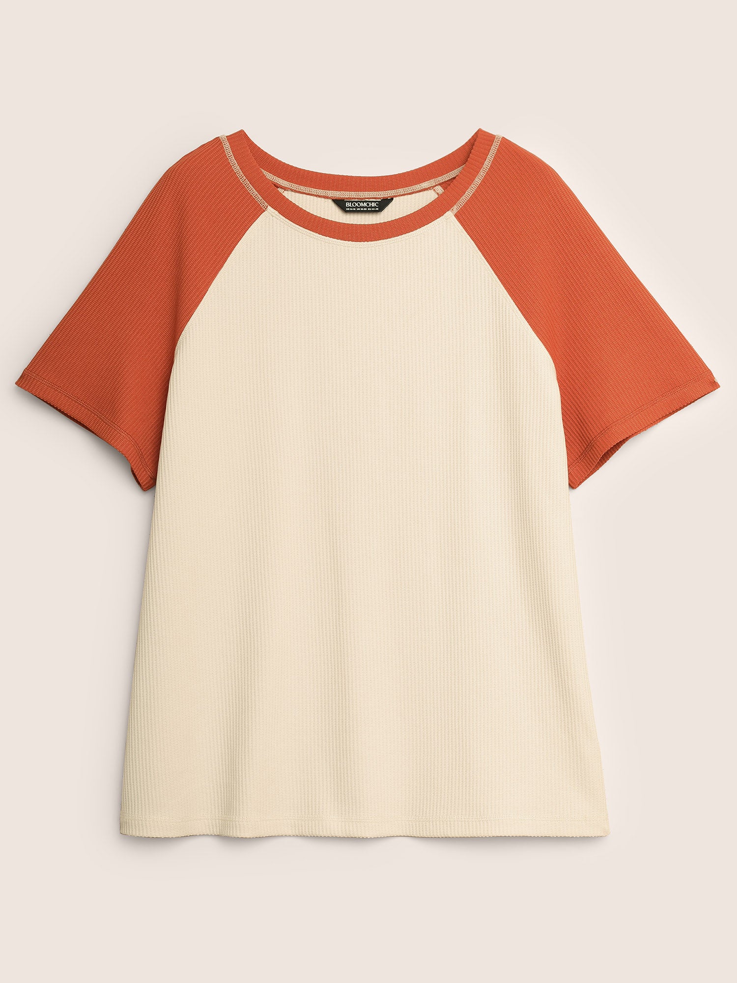 Round Neck Contrast Raglan Sleeve T-shirt - Image 7