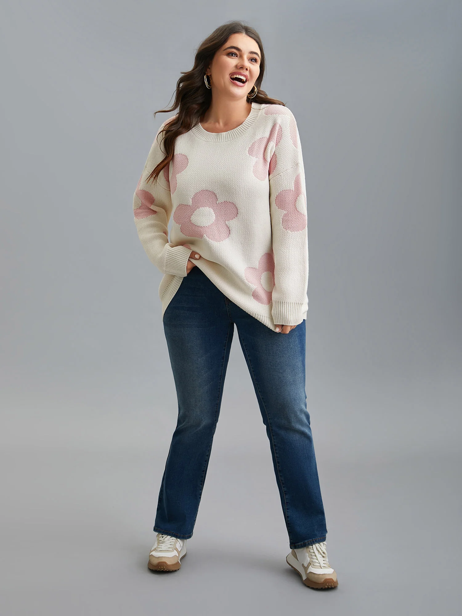 Round Neck Floral Pattern Pullover - Image 3