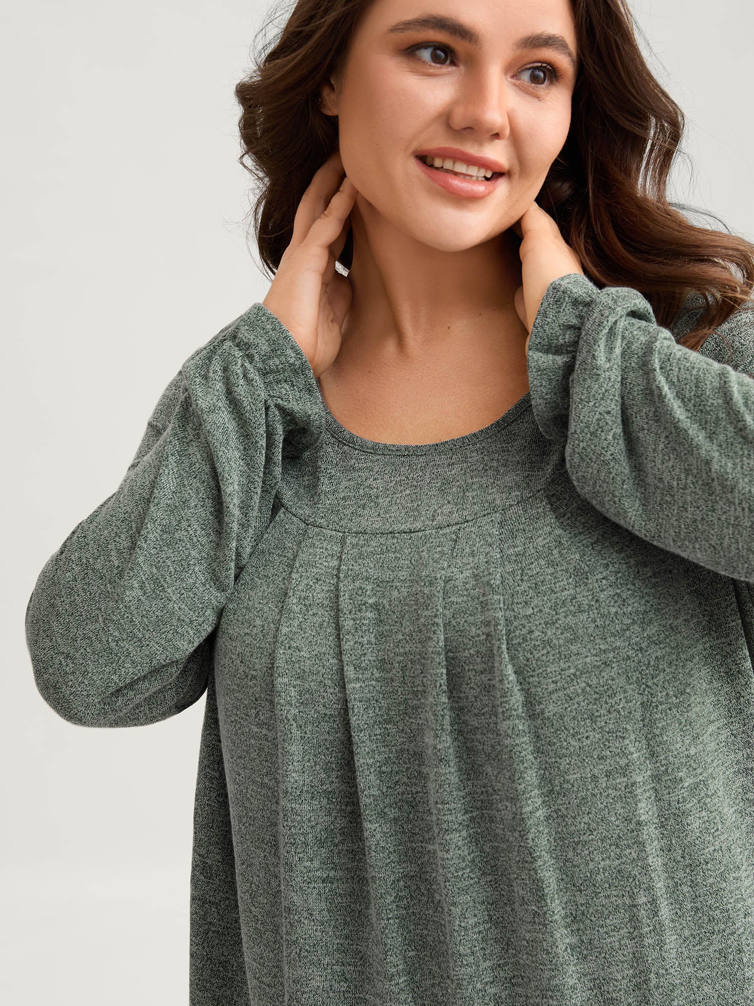 Round Neck Heather Pleated T-shirt - Image 5