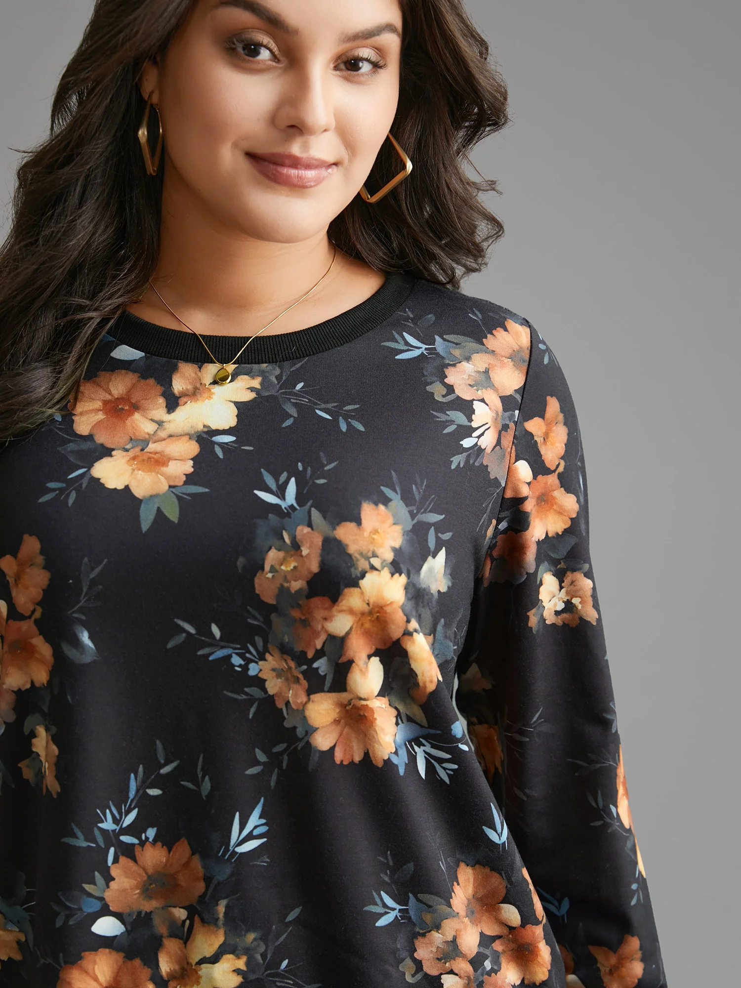 Round Neck Natural Flowers Slightly Stretchy Sweatshirt - Image 3
