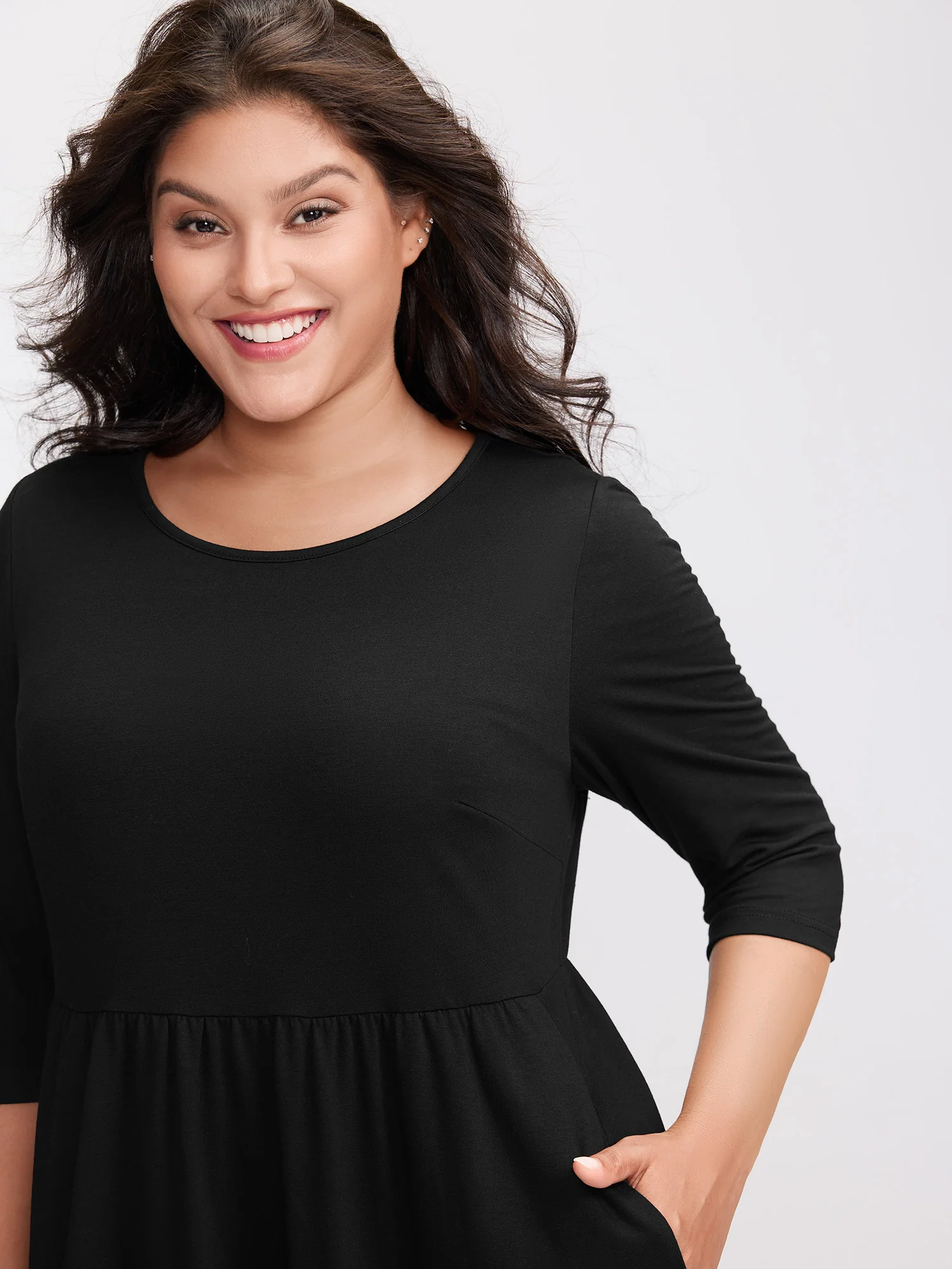 Round Neck Padded Bra Midi Dress - Image 2