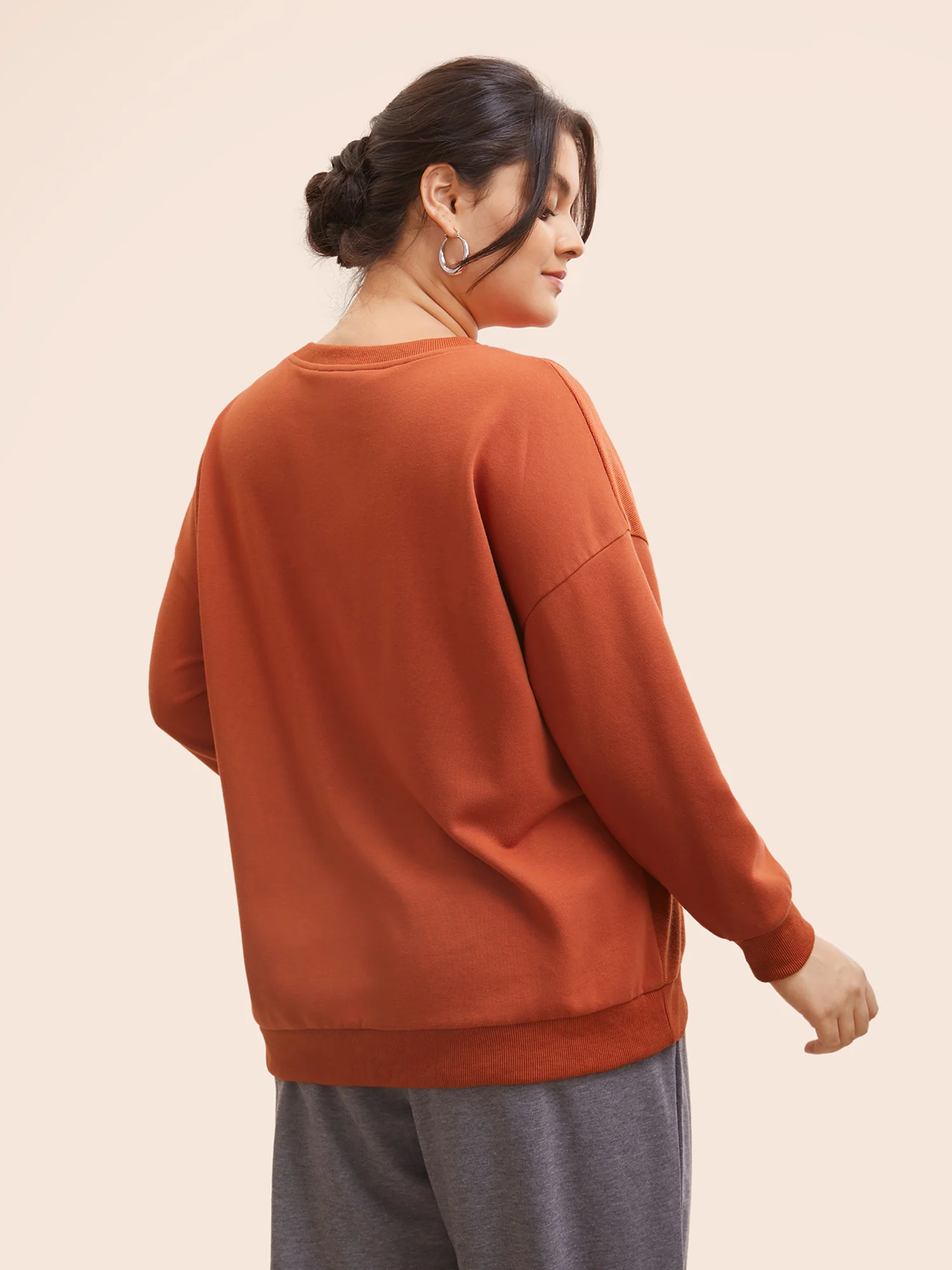 Round Neck Patchwork Drop Shoulder Sweatshirt - Image 4