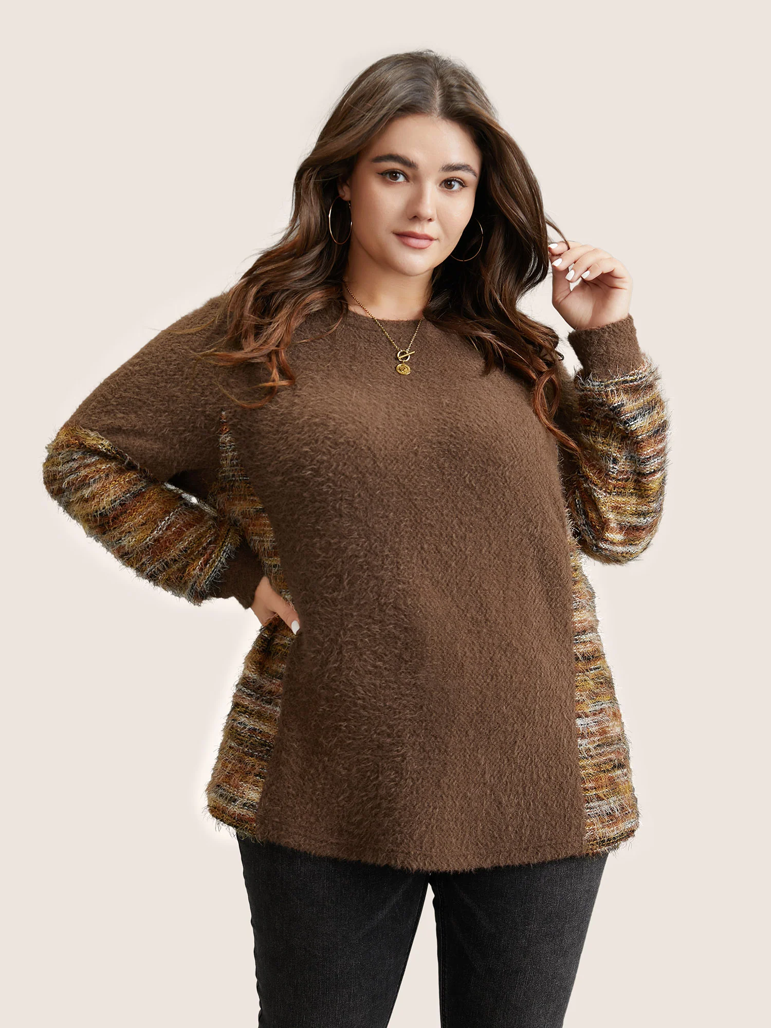 Round Neck Patchwork Heather Fluffy Sweatshirt - Image 4