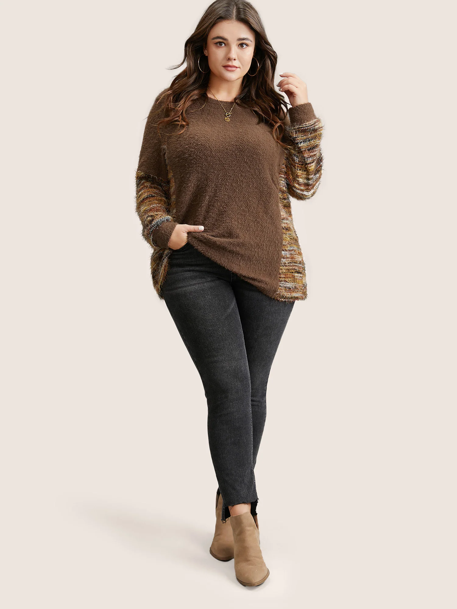 Round Neck Patchwork Heather Fluffy Sweatshirt - Image 5
