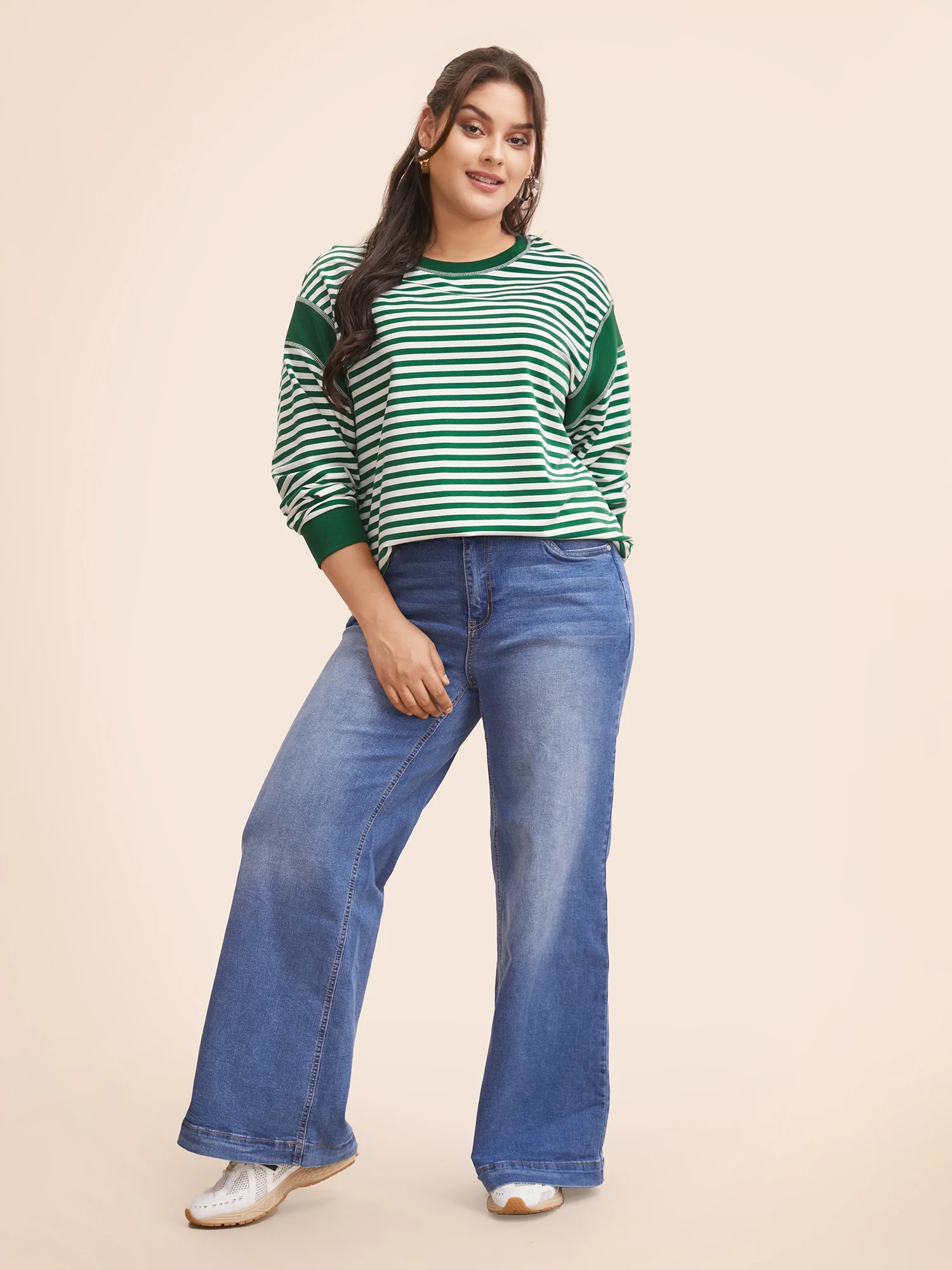 Round Neck Striped Patchwork Stitch Sweatshirt - Image 5