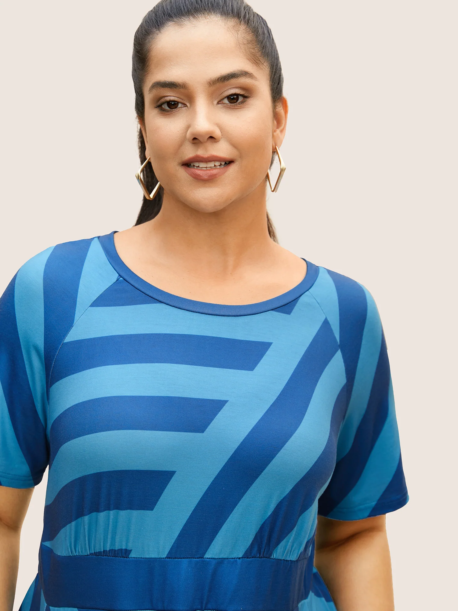 Round Neck Striped Raglan Sleeve Dress - Image 2