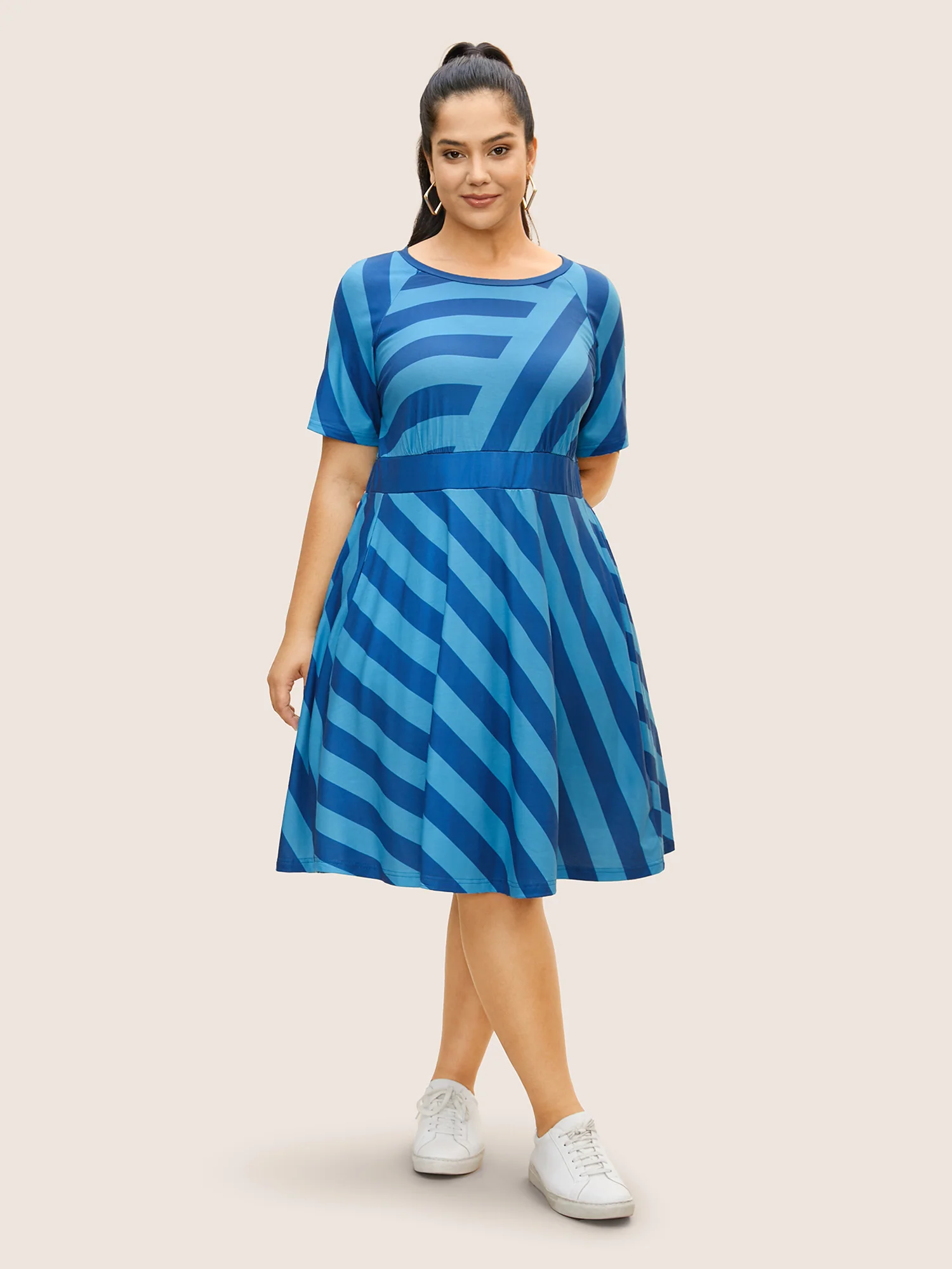Round Neck Striped Raglan Sleeve Dress - Image 3