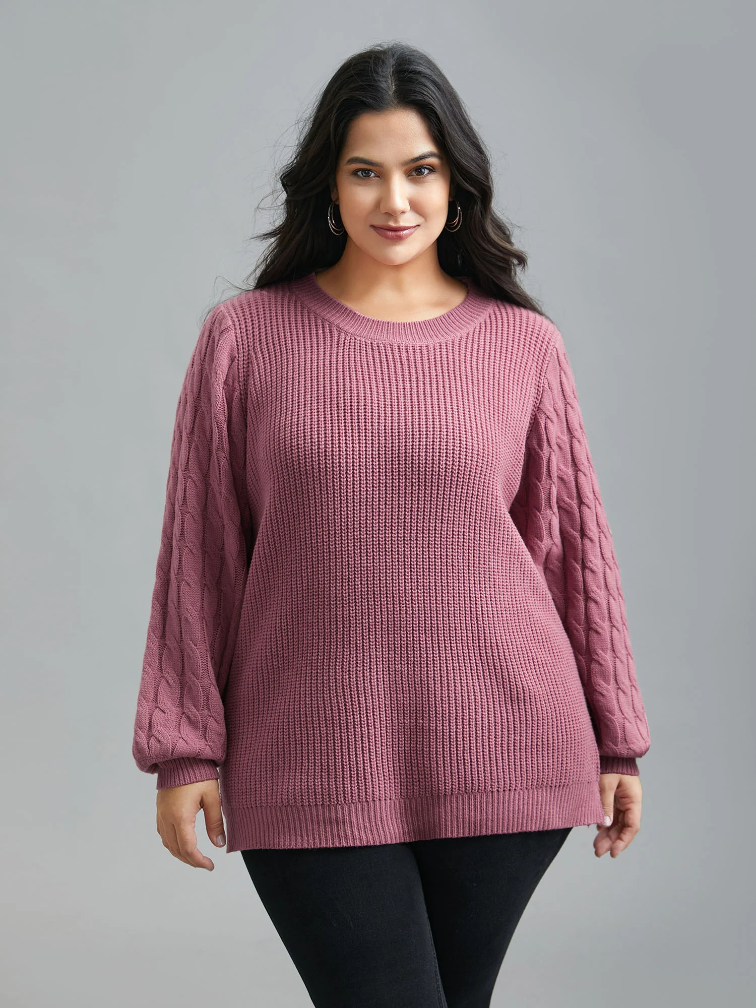 Round Neck Textured Cable Knit Pullover - Image 4
