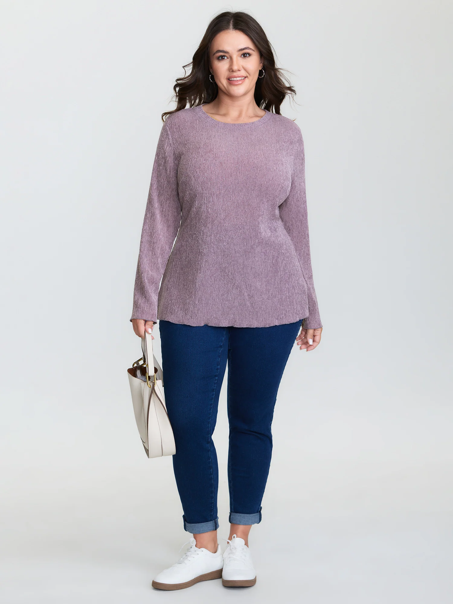Round Neck Textured Fitted T-Shirt - Image 3