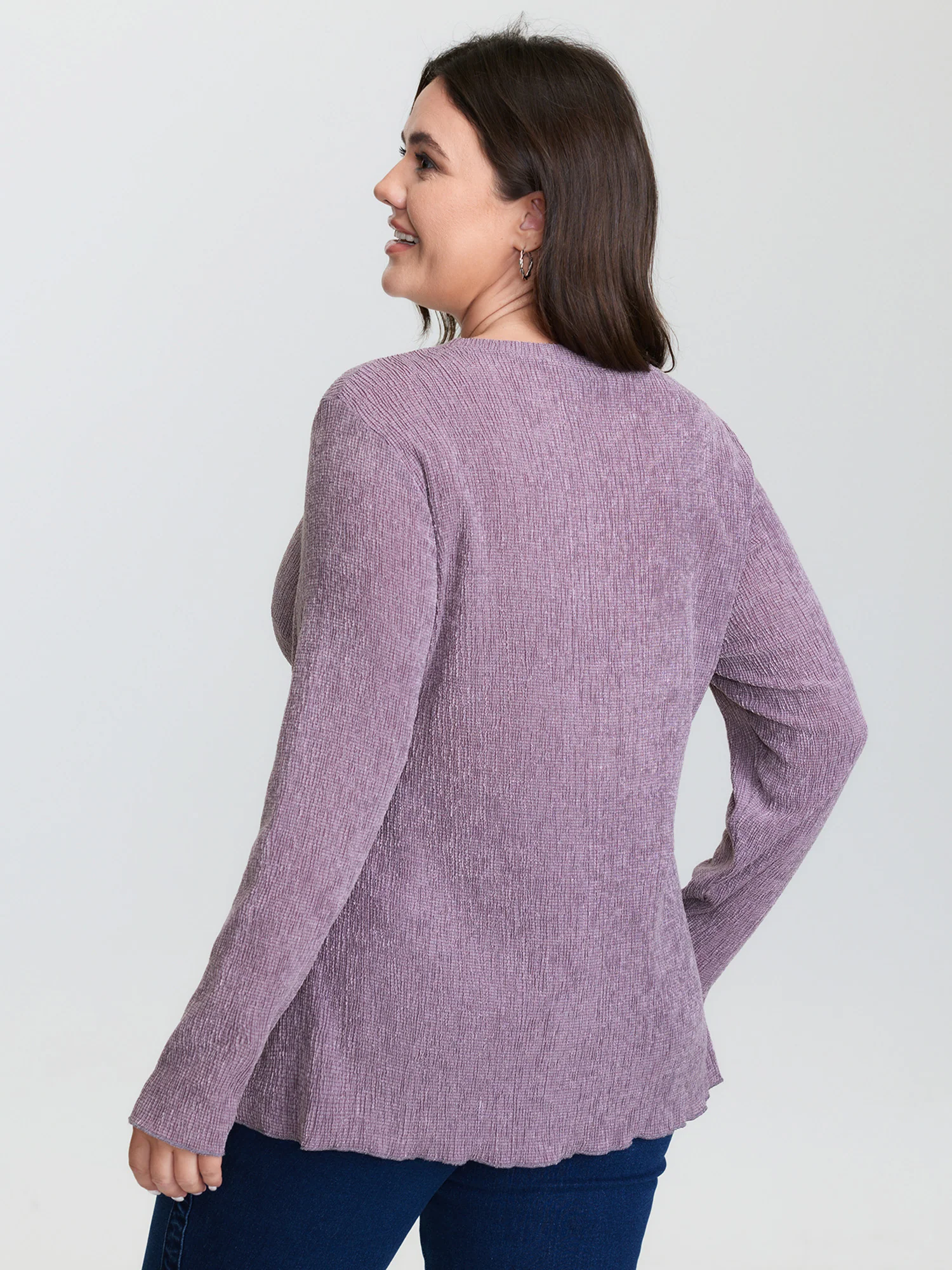Round Neck Textured Fitted T-Shirt - Image 4