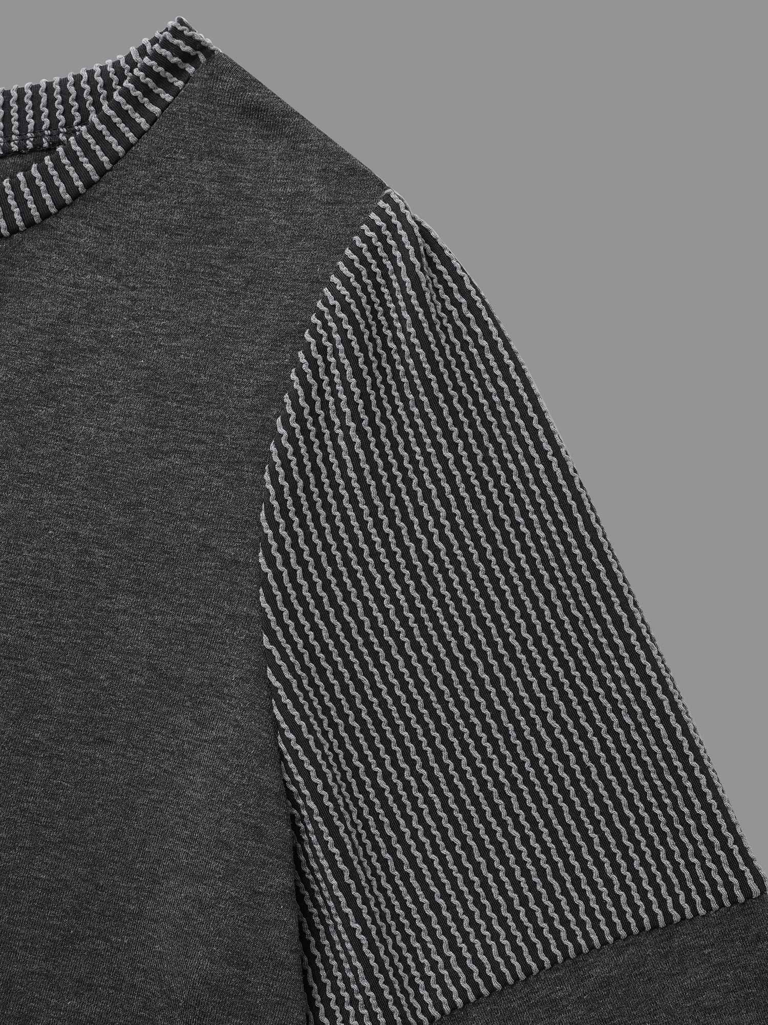 Round Neck Textured Patchwork T-shirt - Image 5