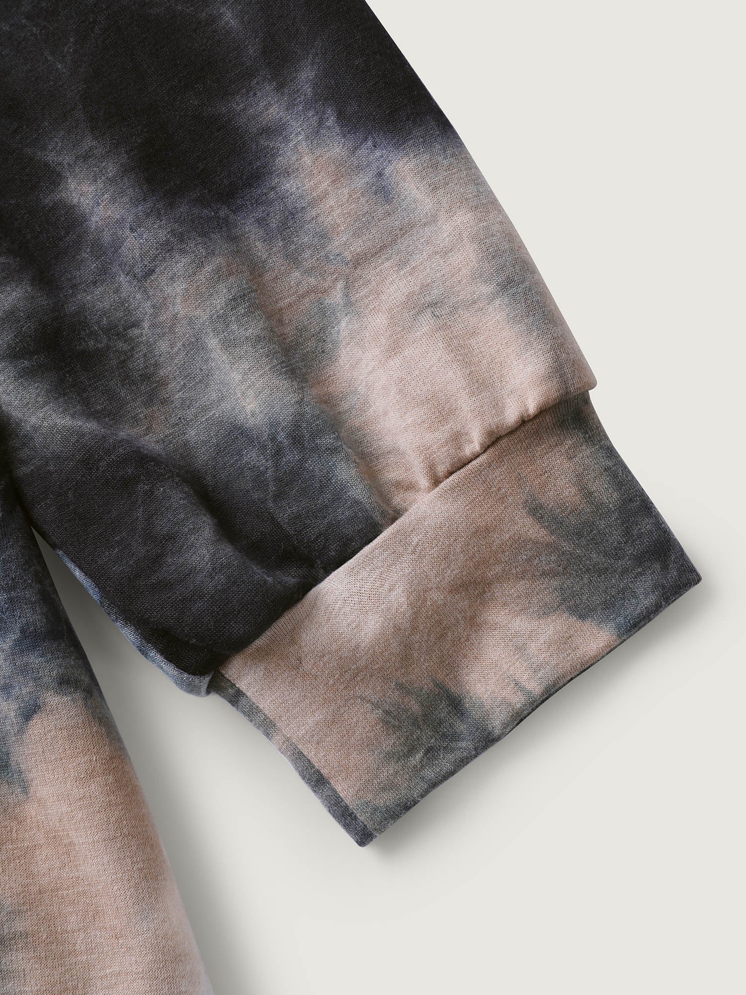 Round Neck Tie-Dye Sweatshirt - Image 6