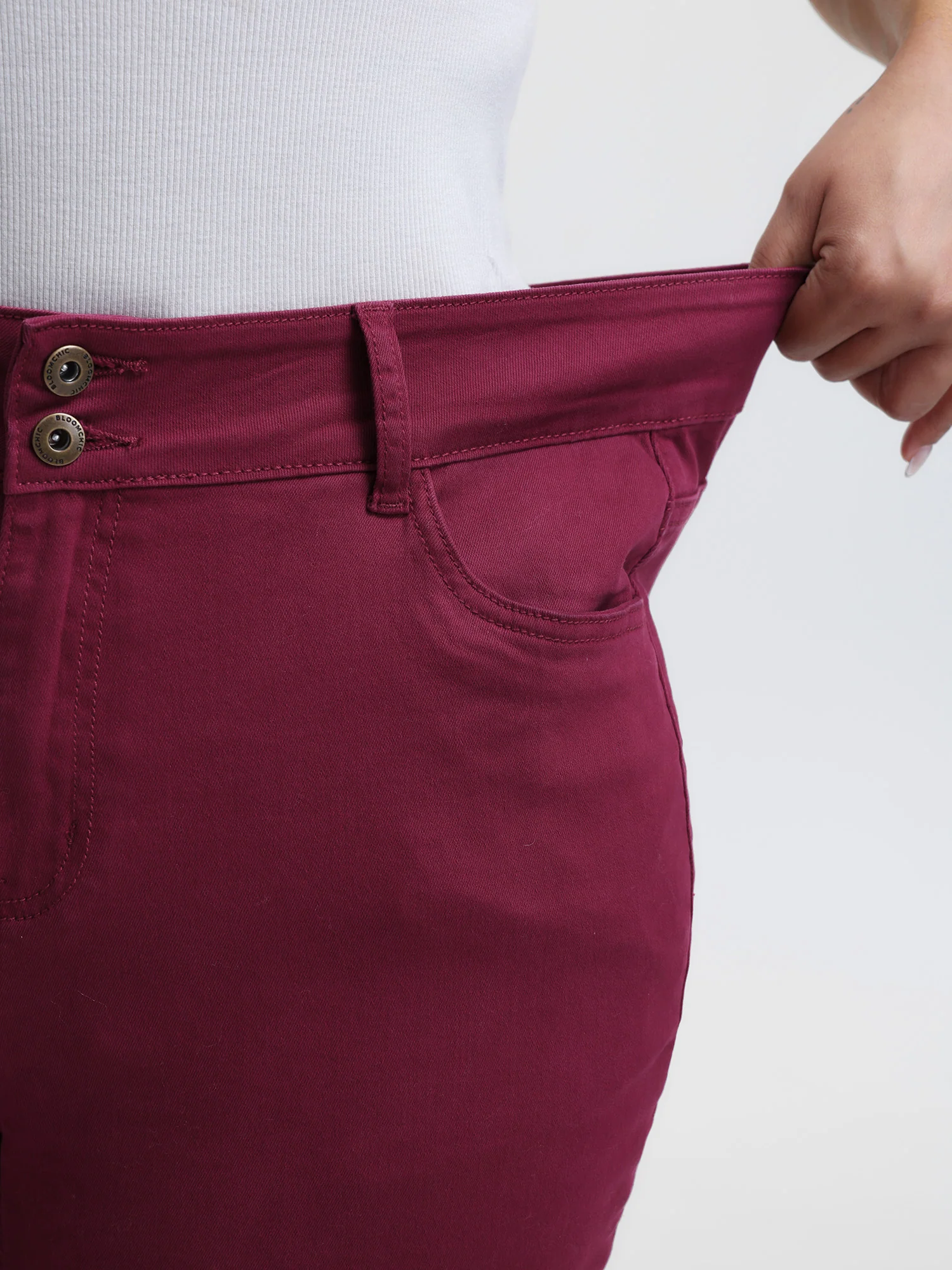 High Rise Skinny-Fit Cropped Jeans - Image 4