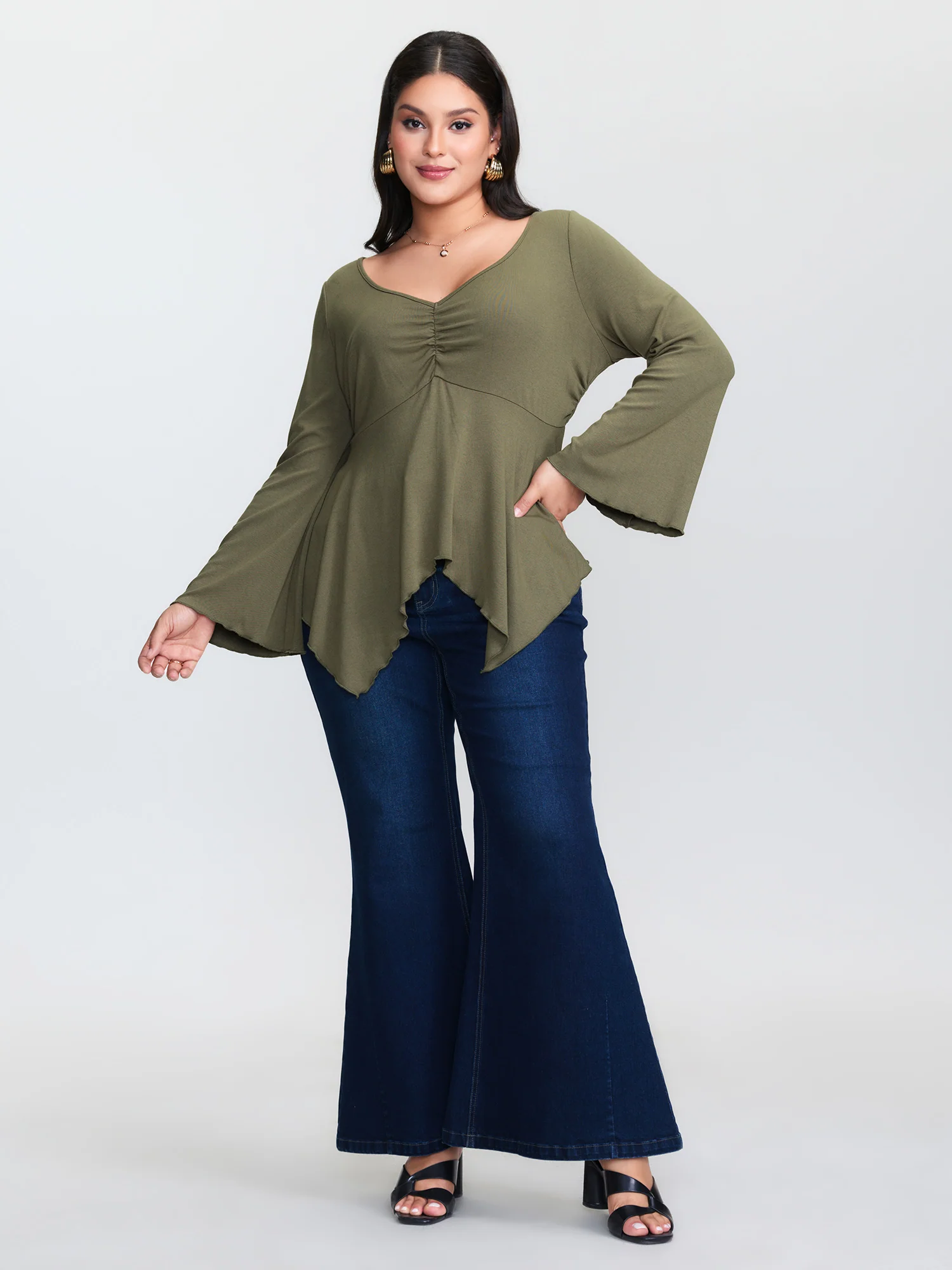 Ruched Bodice Asymmetrical Hem Knit Top - Image 3
