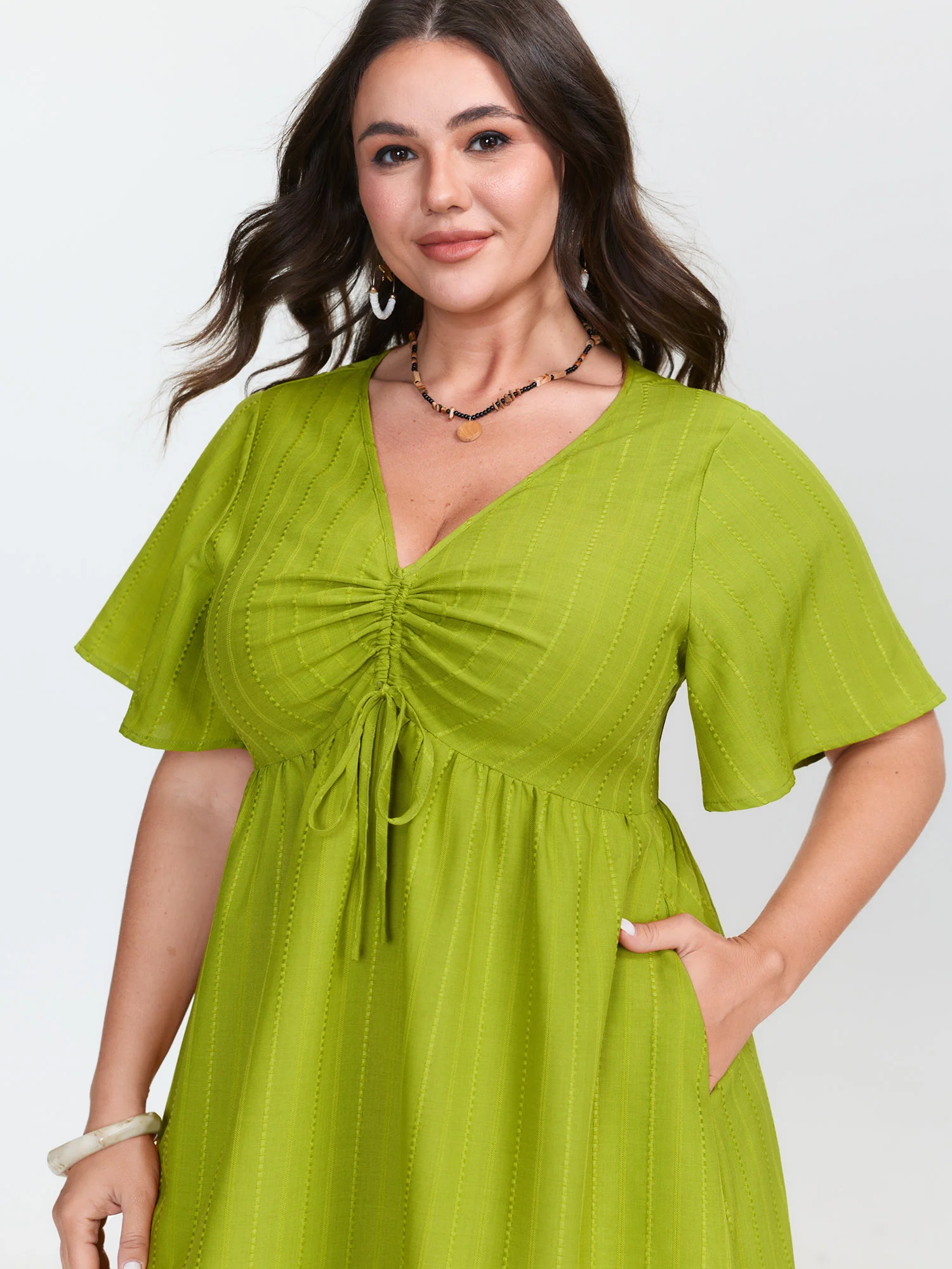 Ruched Bodice Embroidered Cut Out Midi Dress - Image 3