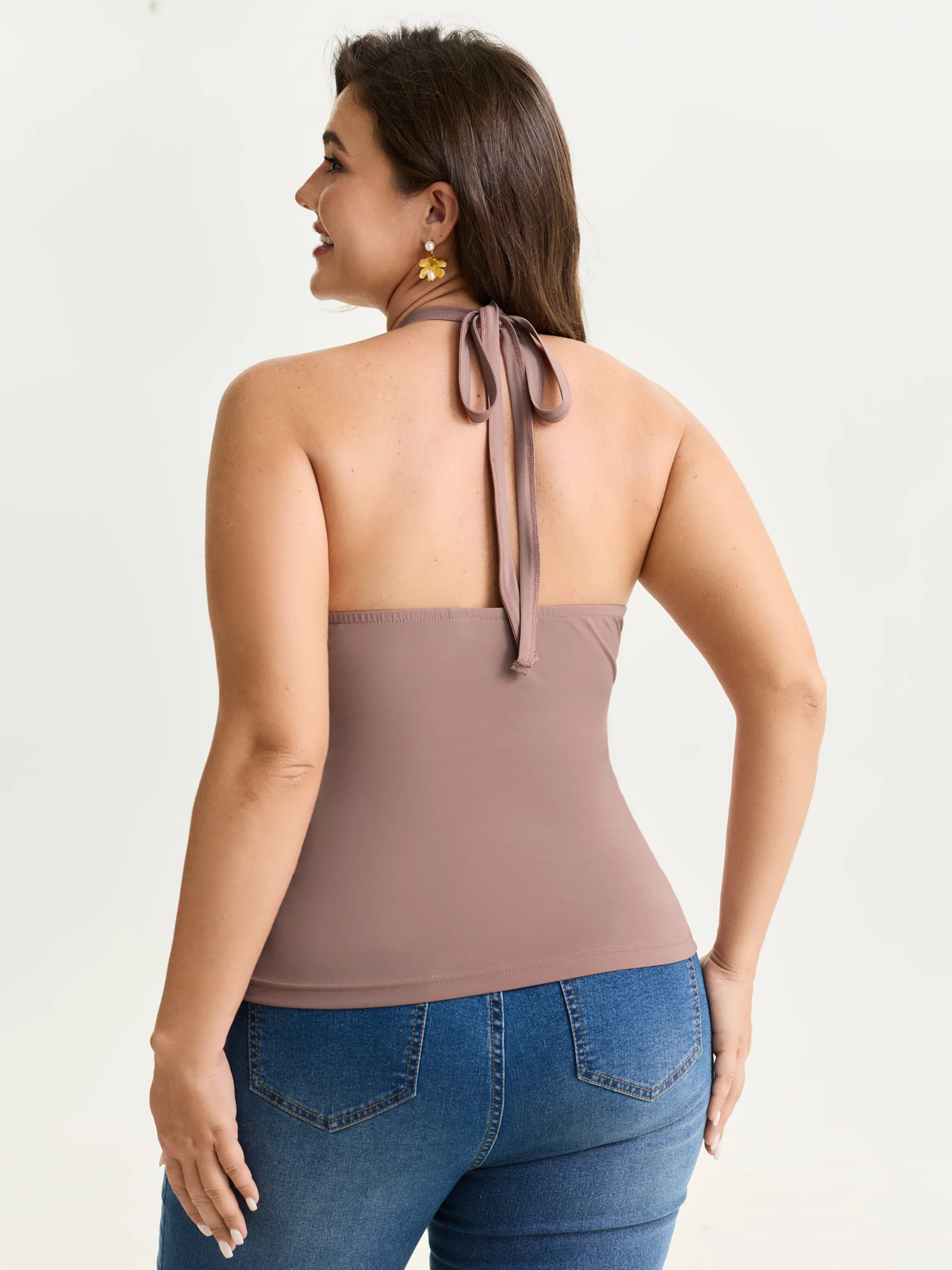 Ruched Front V-Neck Fitted Tank Top - Image 4