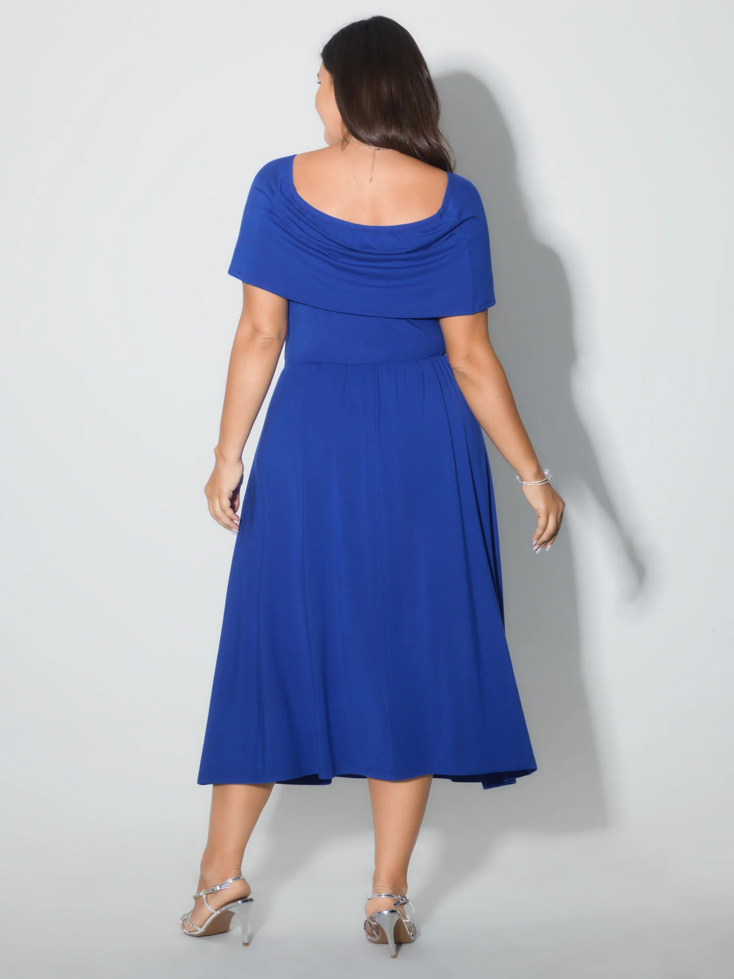 Supersoft Ruched Off-Shoulder Pocket Midi Dress - Image 4