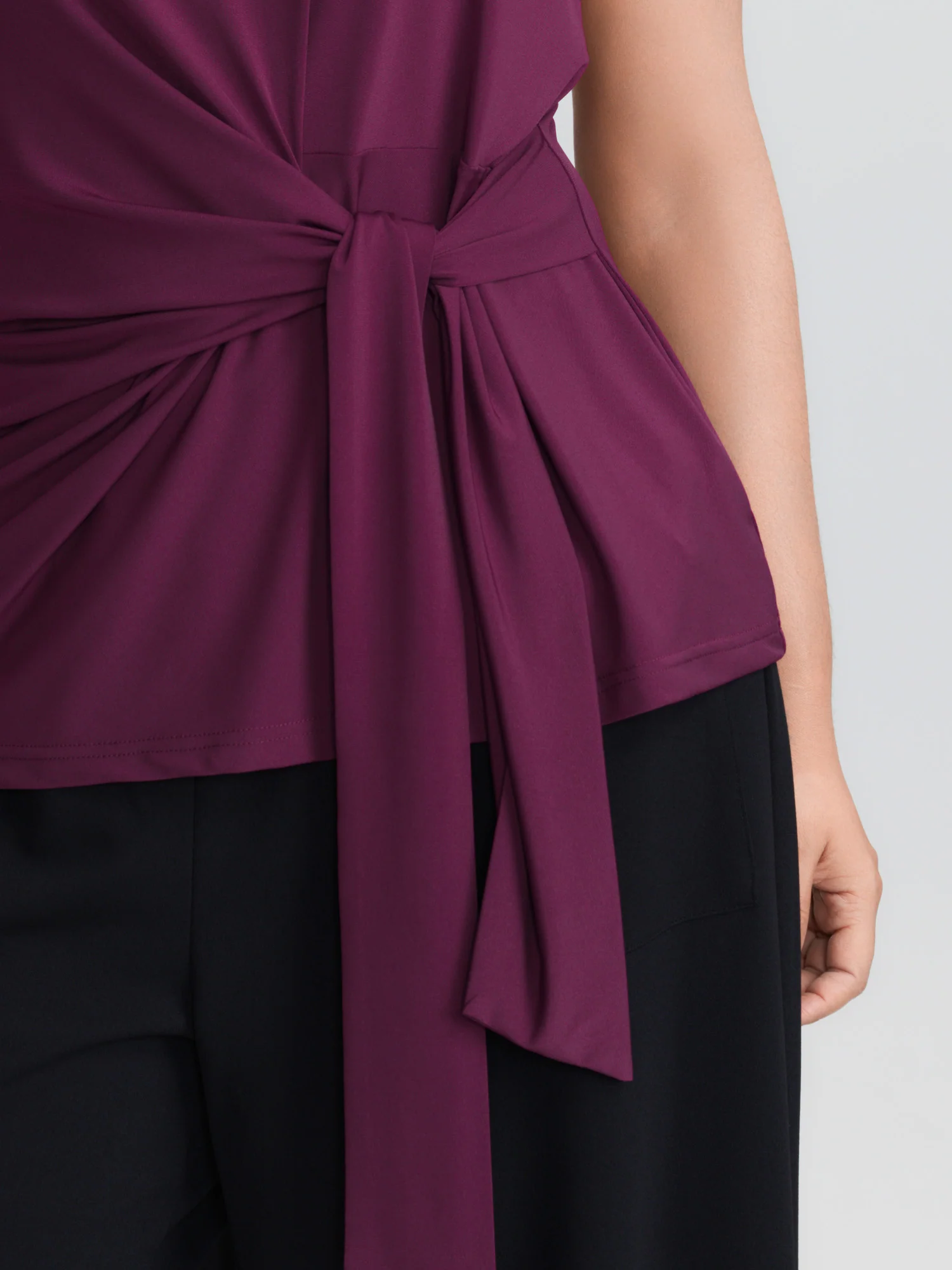 Ruched Side Knotted Plain Knit Top - Image 4
