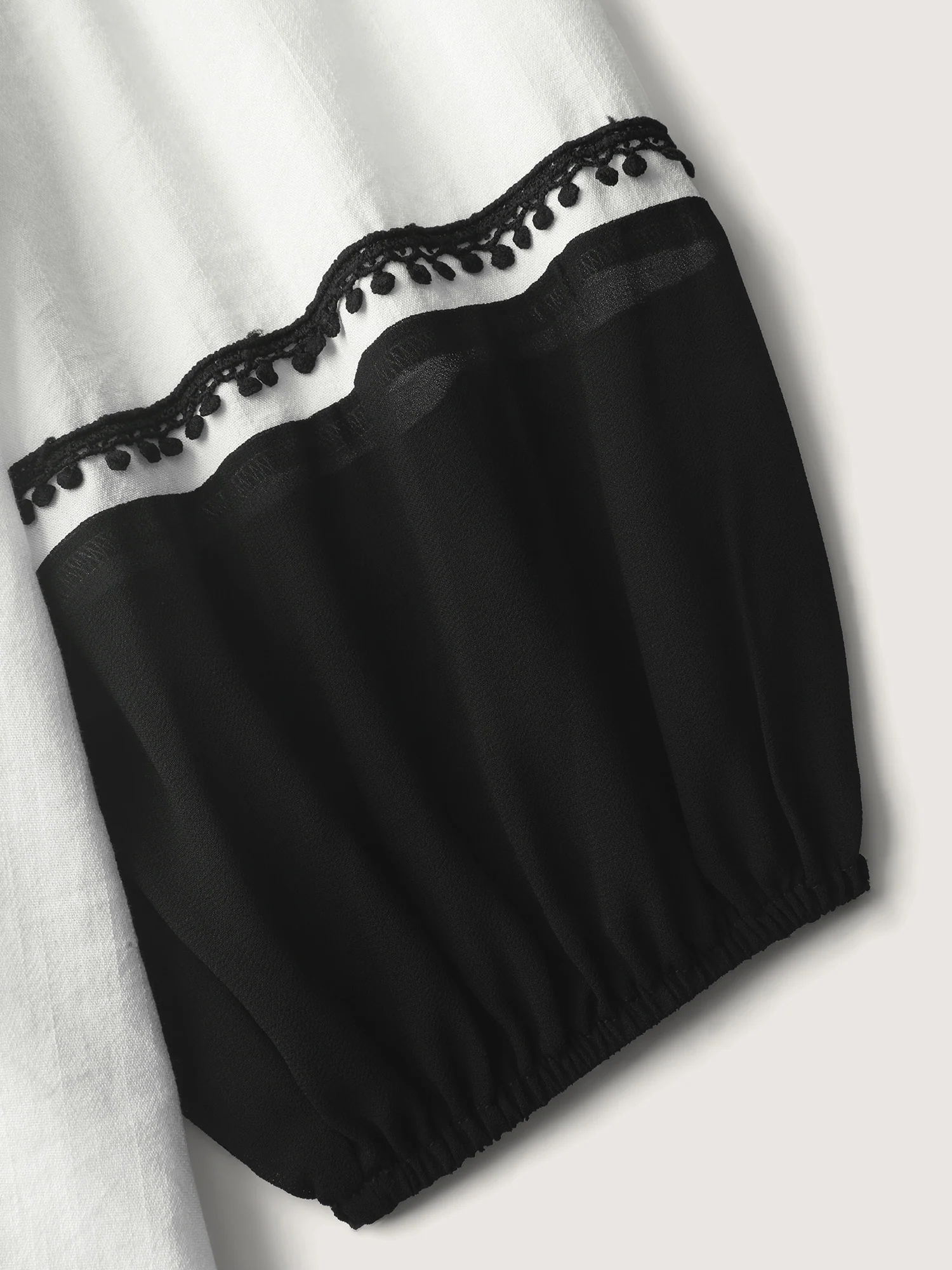 Ruffled Collar Contrast Webbing Top - Image 7