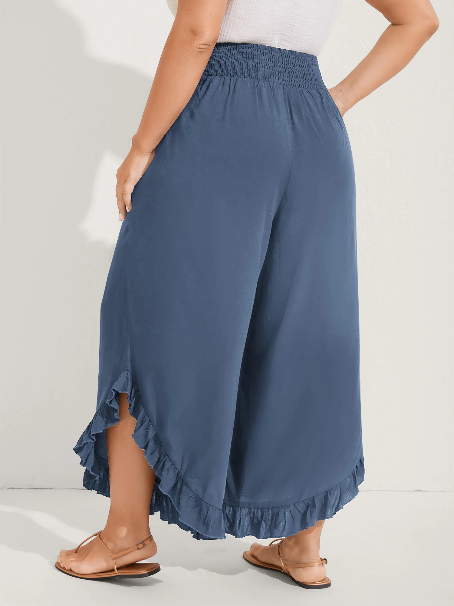 Ruffled Curvy Hem Wide-Leg Pants - Image 18