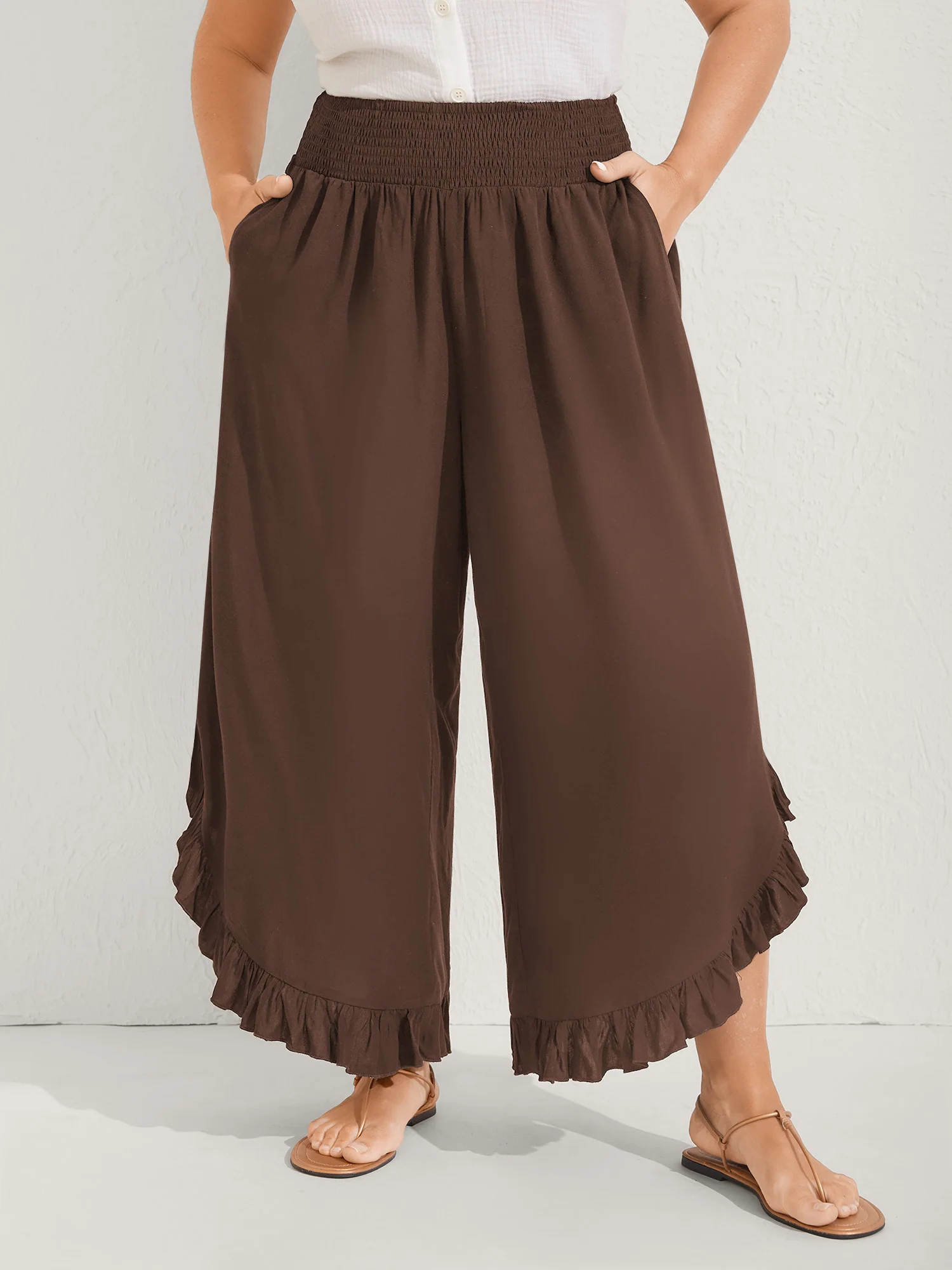 Ruffled Curvy Hem Wide-Leg Pants - Image 25