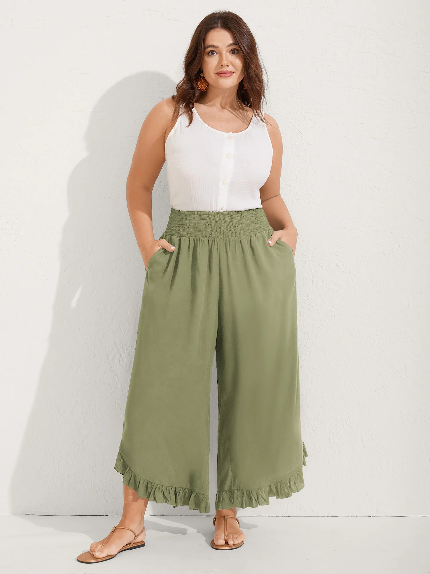 Ruffled Curvy Hem Wide-Leg Pants - Image 30