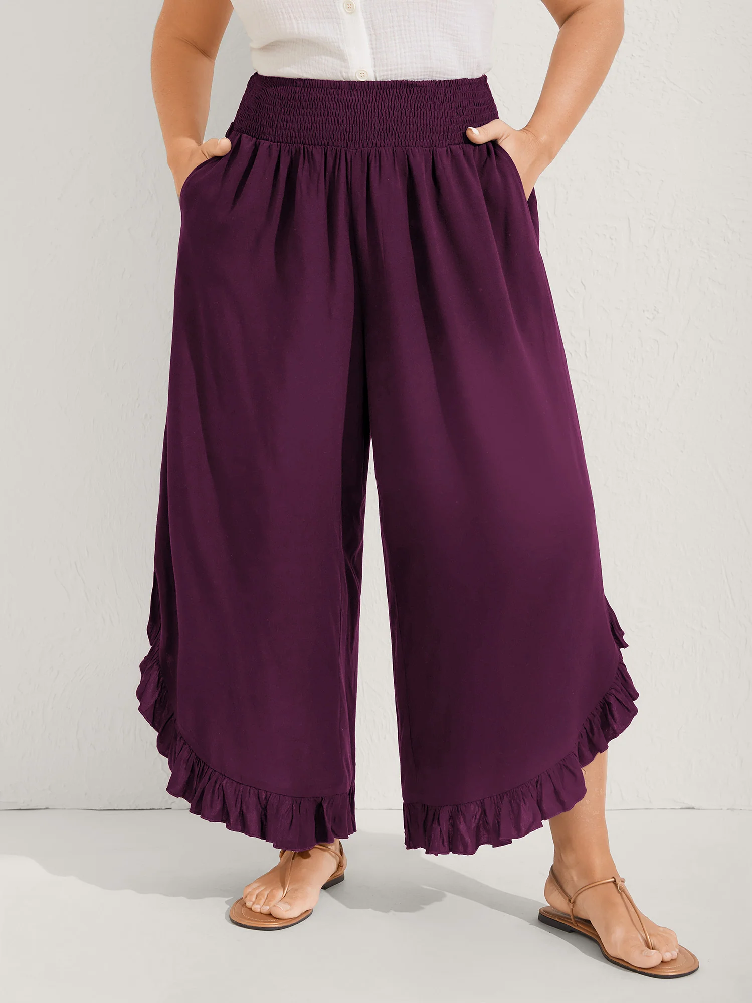 Ruffled Curvy Hem Wide-Leg Pants - Image 34
