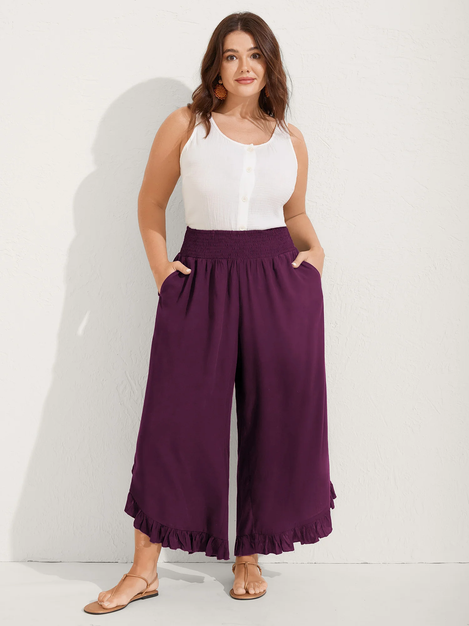 Ruffled Curvy Hem Wide-Leg Pants - Image 35