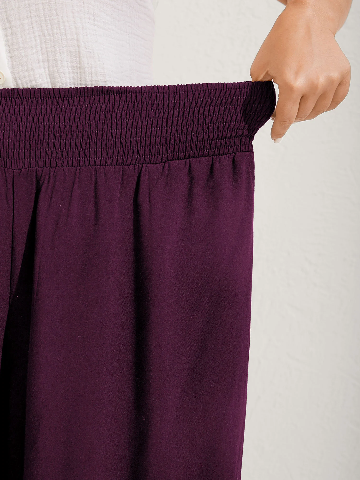 Ruffled Curvy Hem Wide-Leg Pants - Image 37