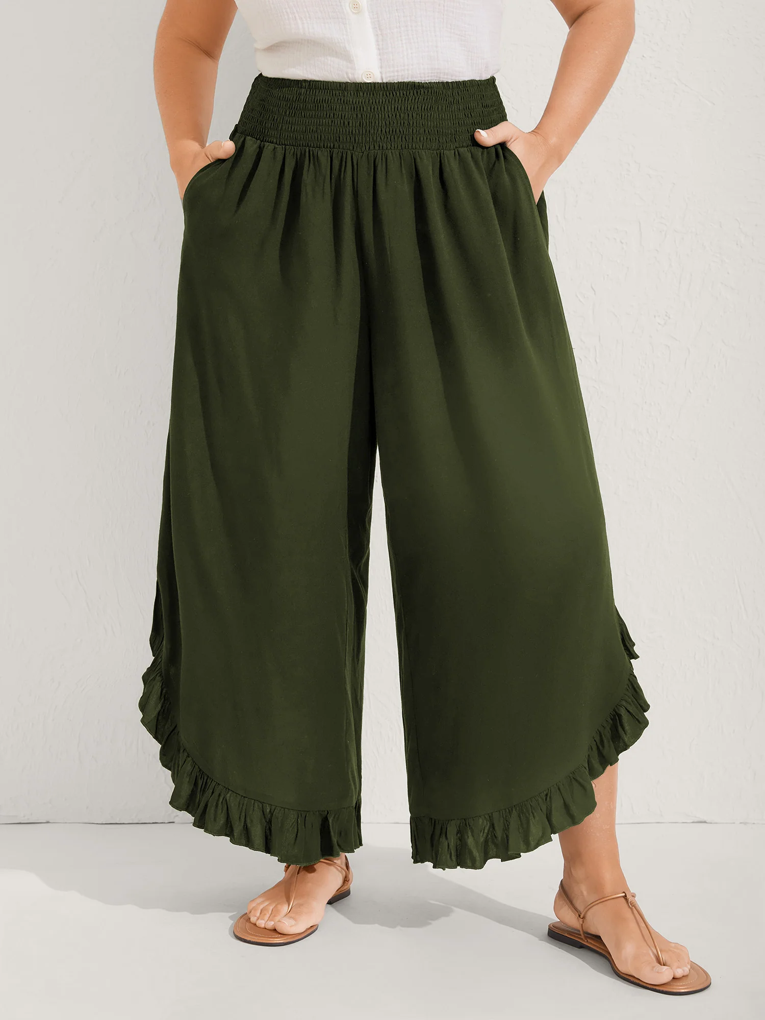 Ruffled Curvy Hem Wide-Leg Pants - Image 39