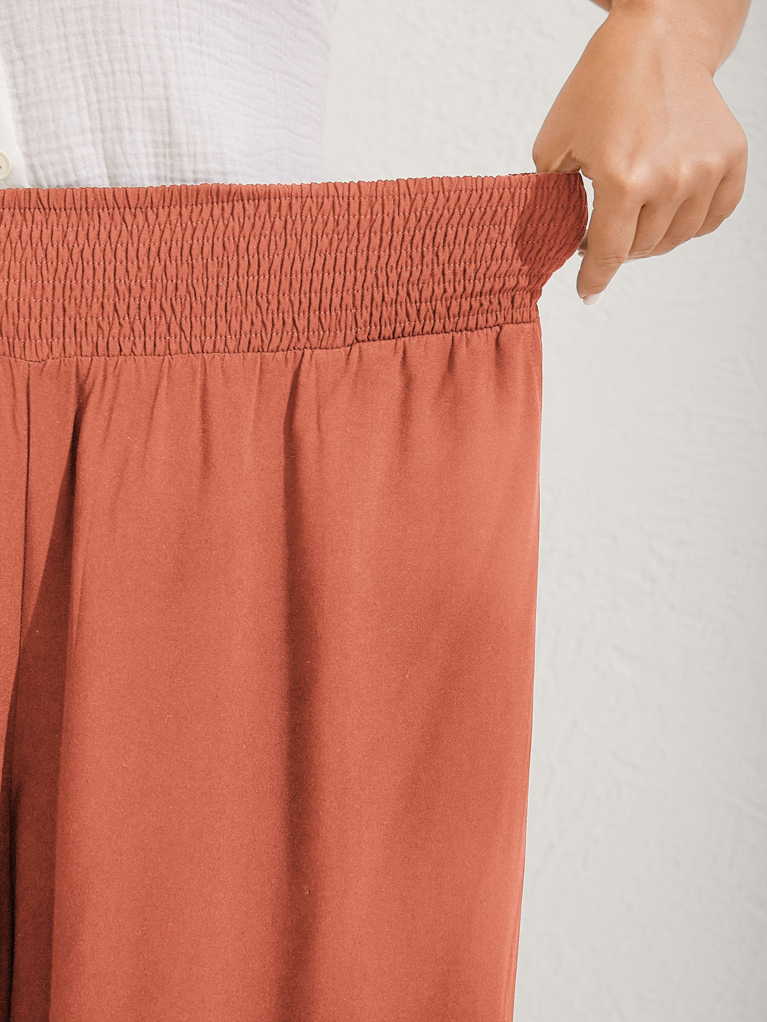 Ruffled Curvy Hem Wide-Leg Pants - Image 57