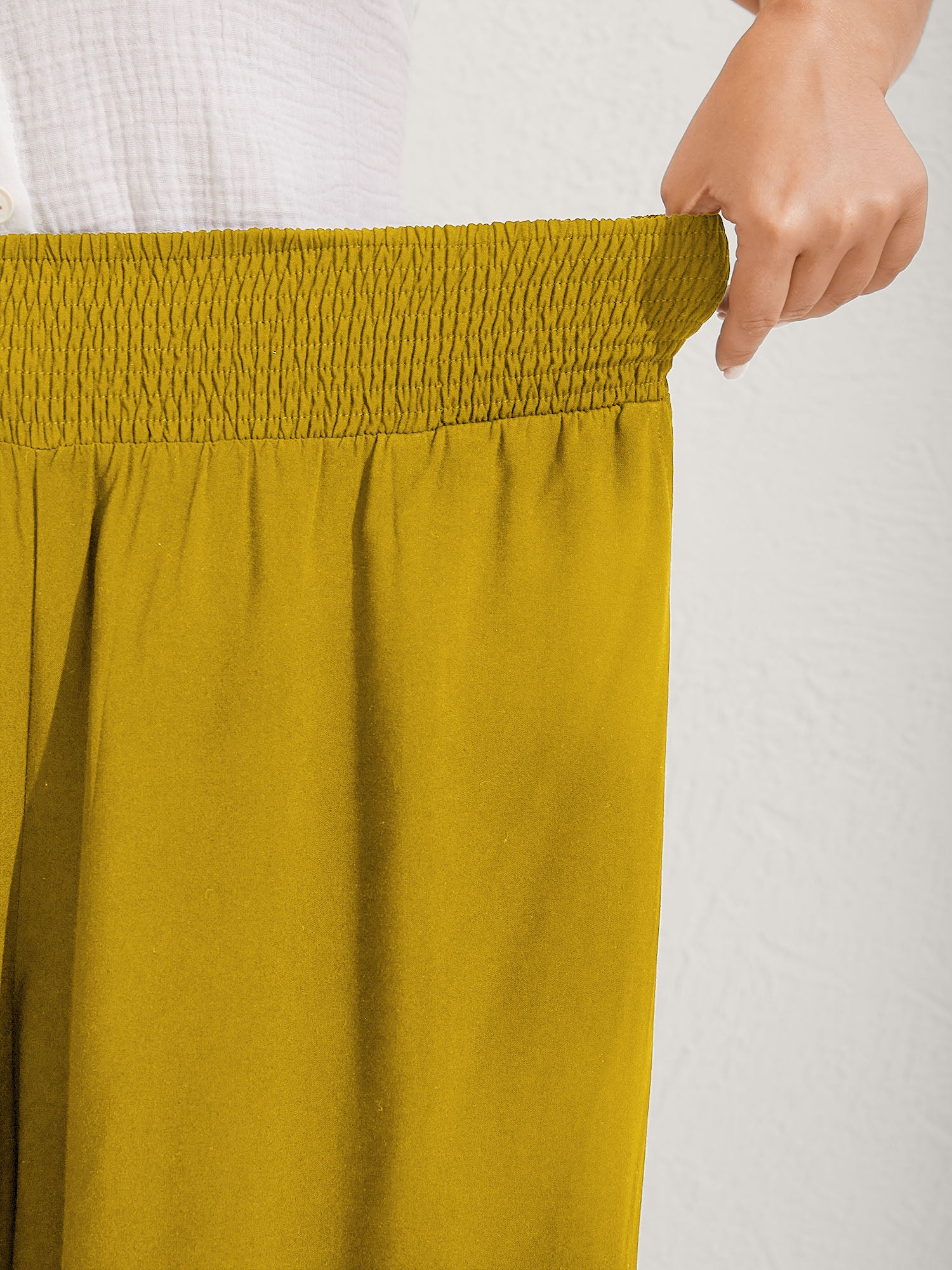 Ruffled Curvy Hem Wide-Leg Pants - Image 62